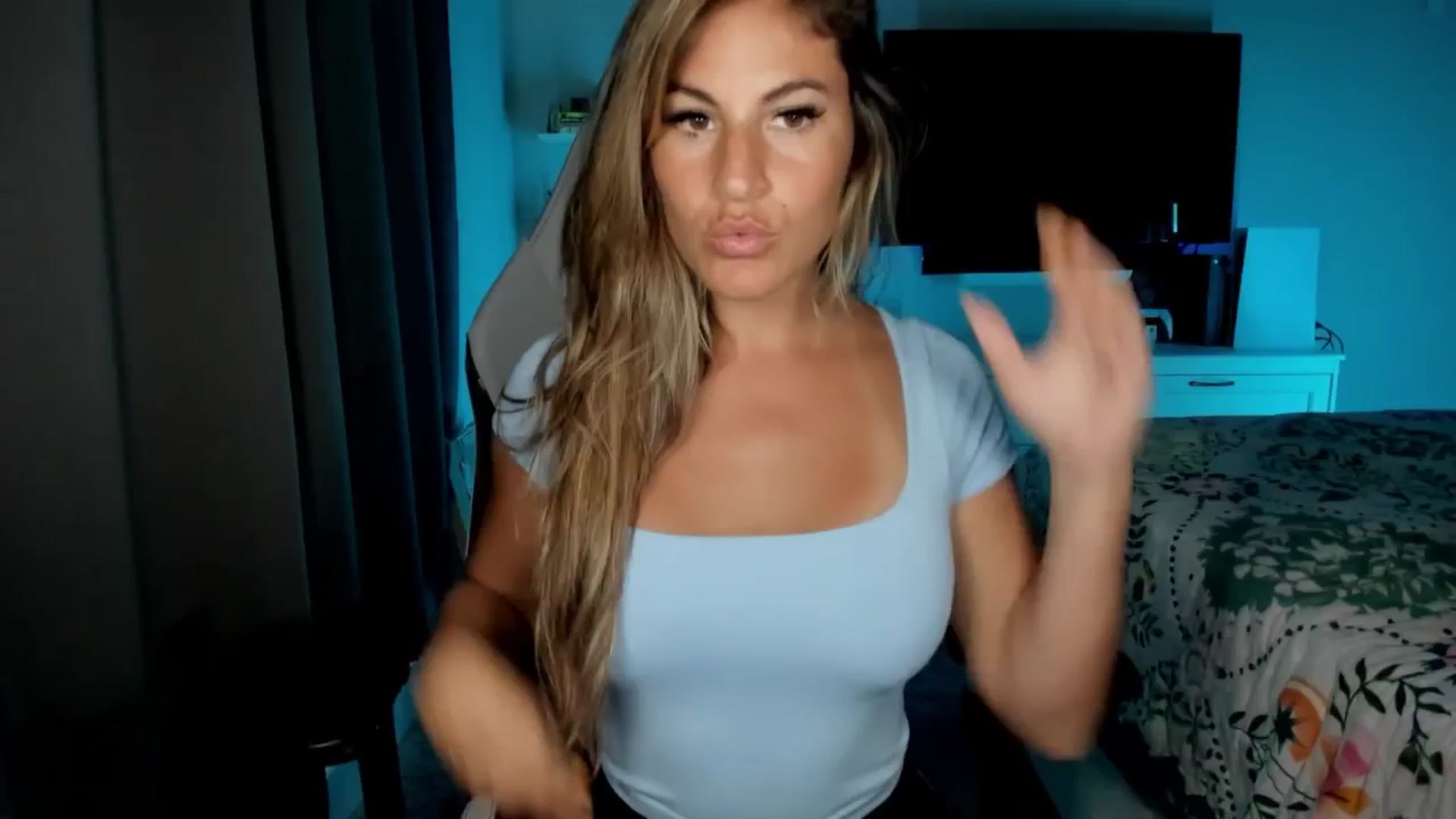 Gallery image thumbnail from MylaBanks's myfreecams stream on, 07/09/2025, 24:31 image 1 of 20