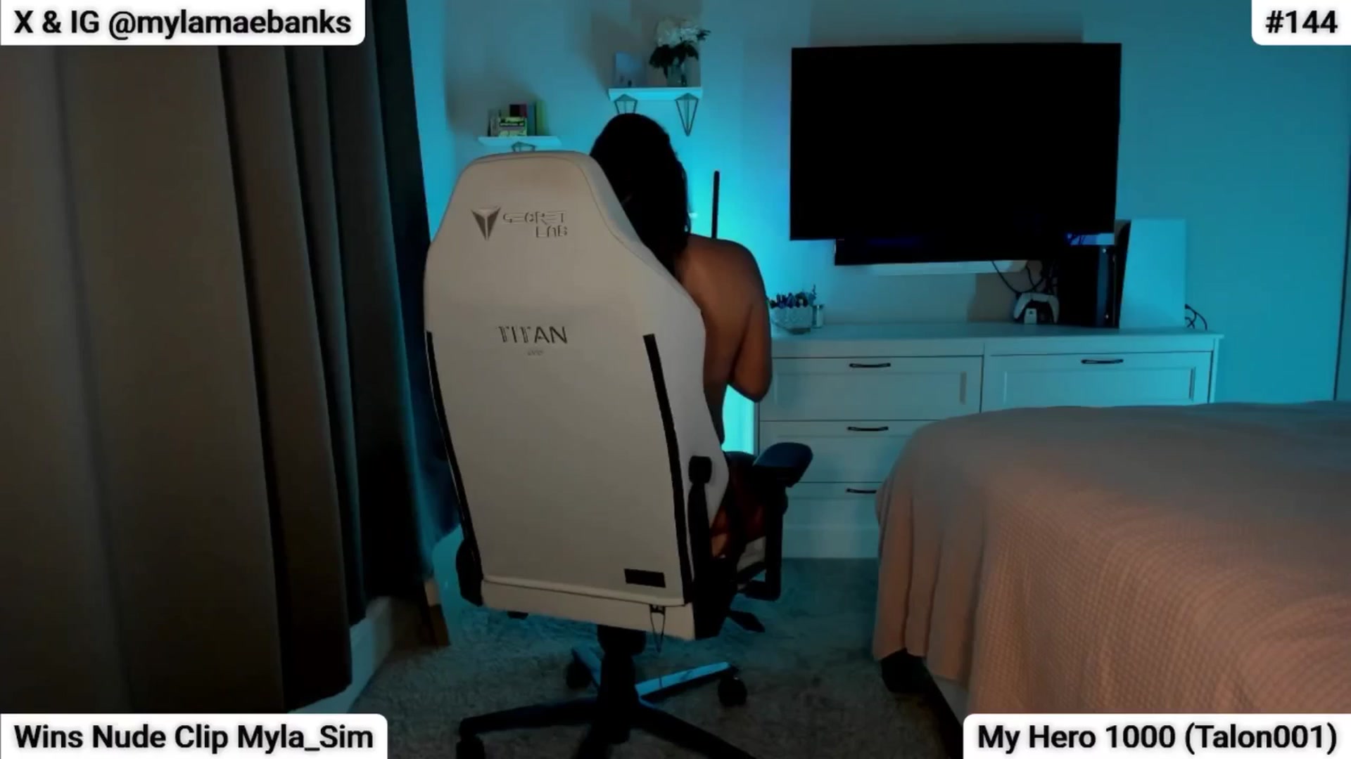 Gallery image thumbnail from MylaBanks's myfreecams stream on, 08/30/2025, 24:22 image 19 of 20
