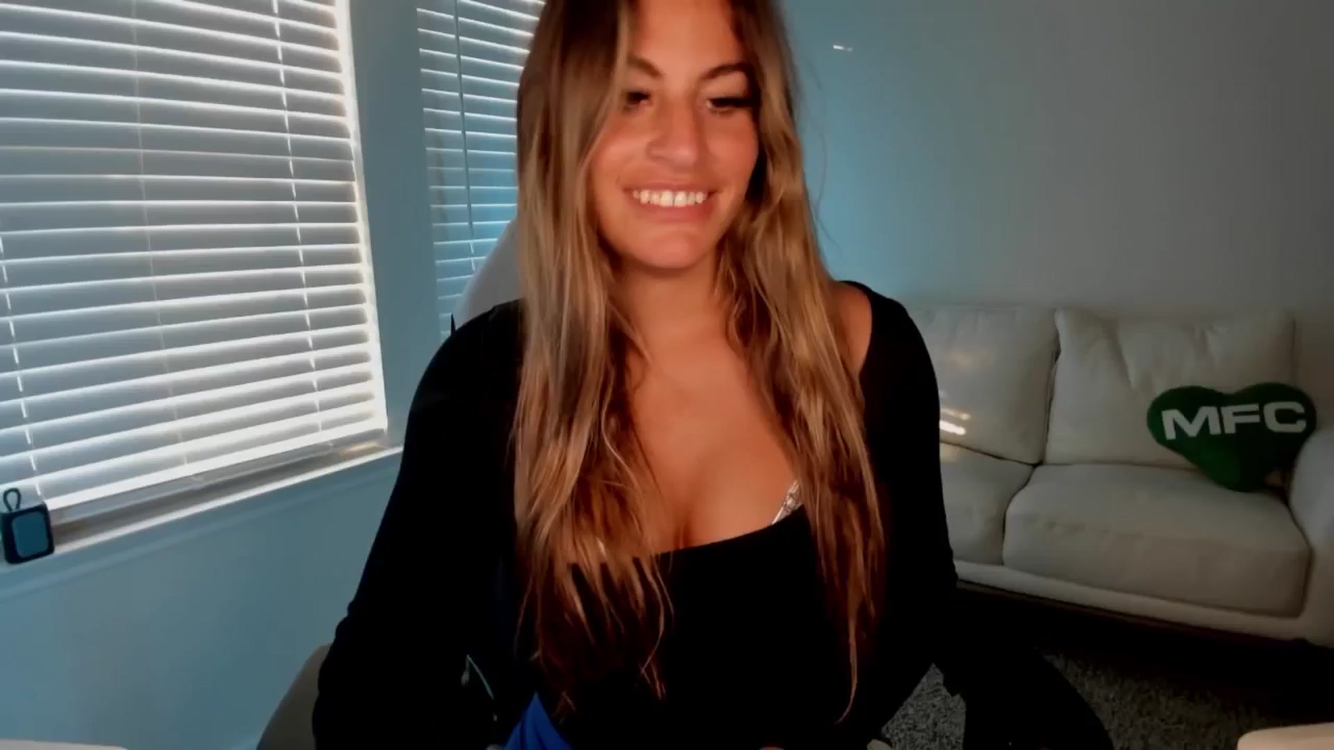 Gallery image thumbnail from MylaBanks's myfreecams stream on, 09/11/2025, 24:26 image 10 of 20