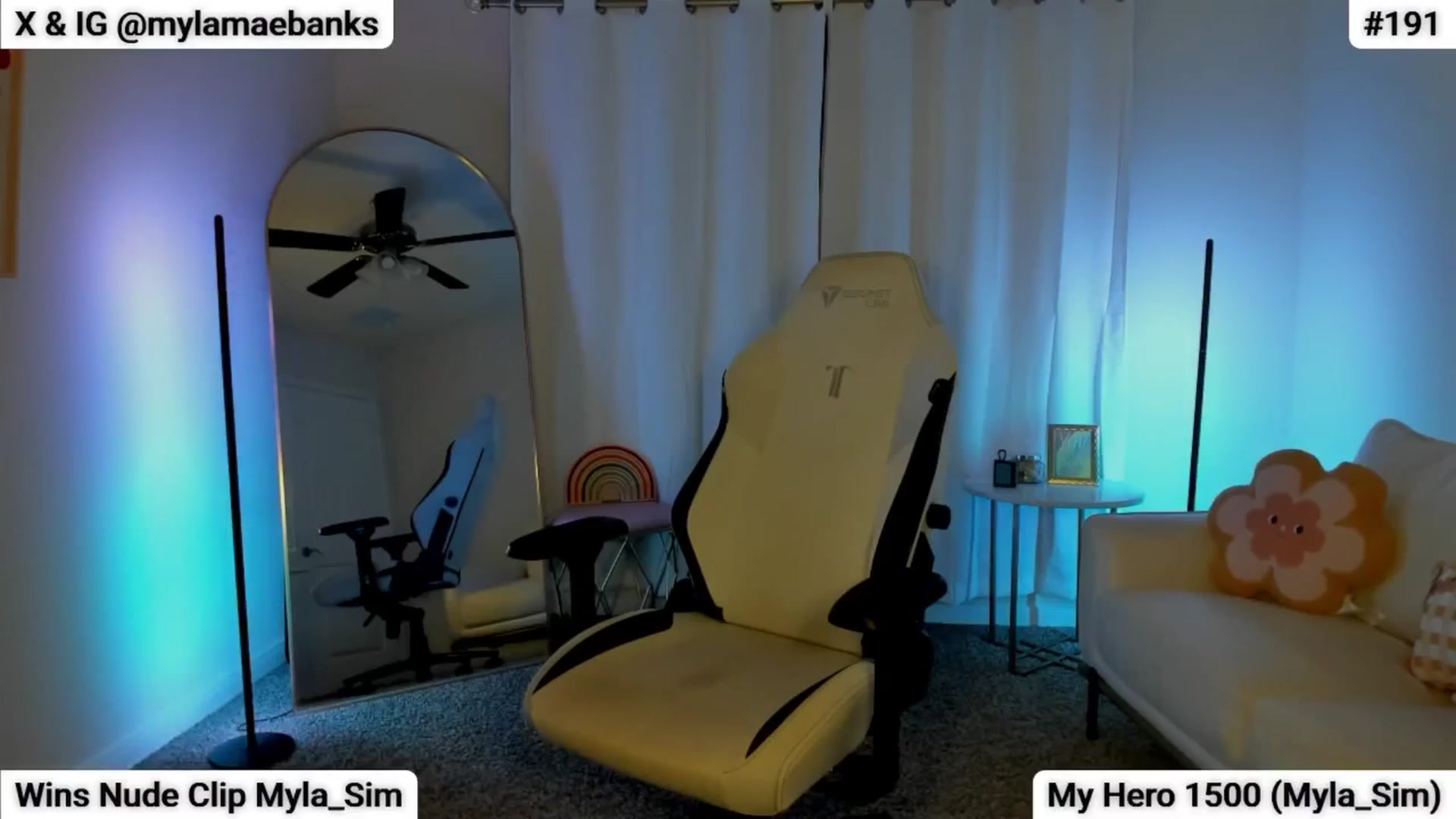 Gallery image thumbnail from MylaBanks's myfreecams stream on, 10/20/2025, 01:44 image 12 of 20