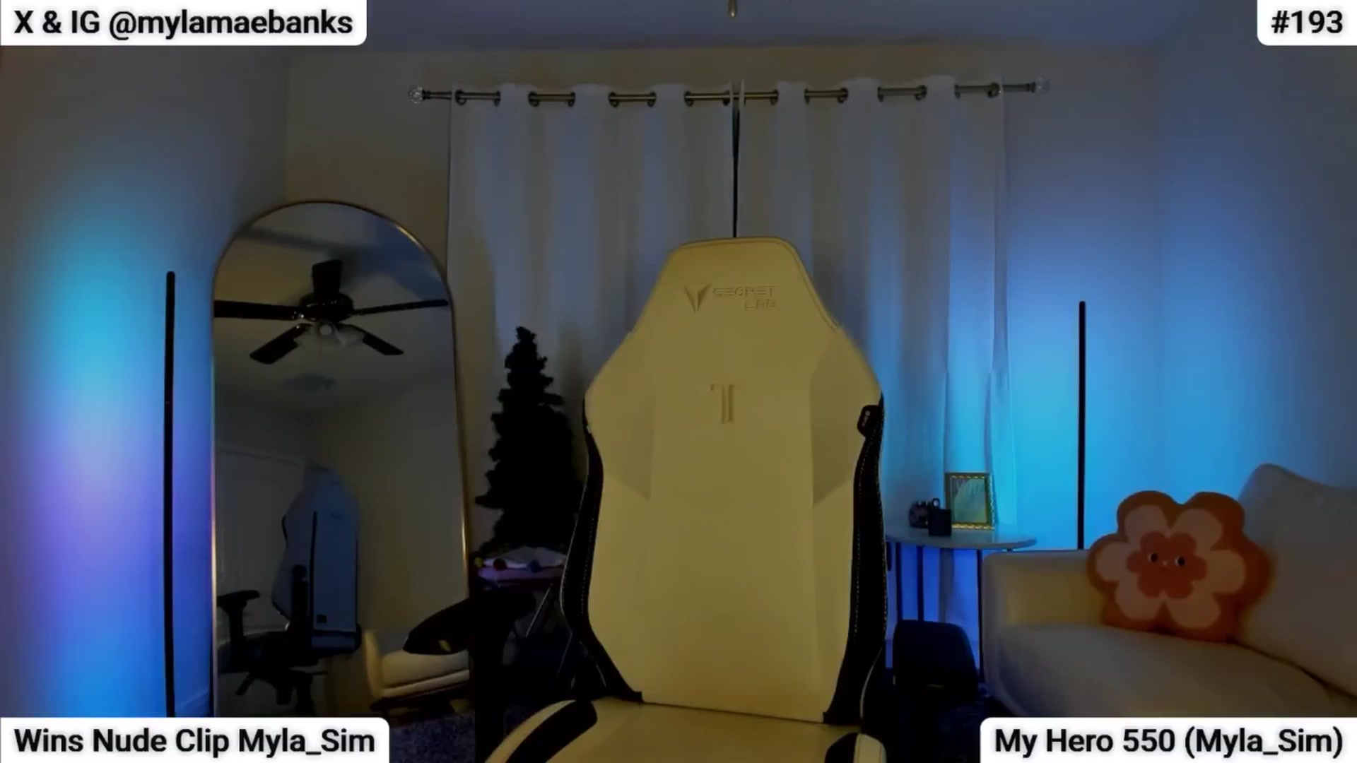 Gallery image thumbnail from MylaBanks's myfreecams stream on, 11/20/2025, 02:32 image 1 of 20