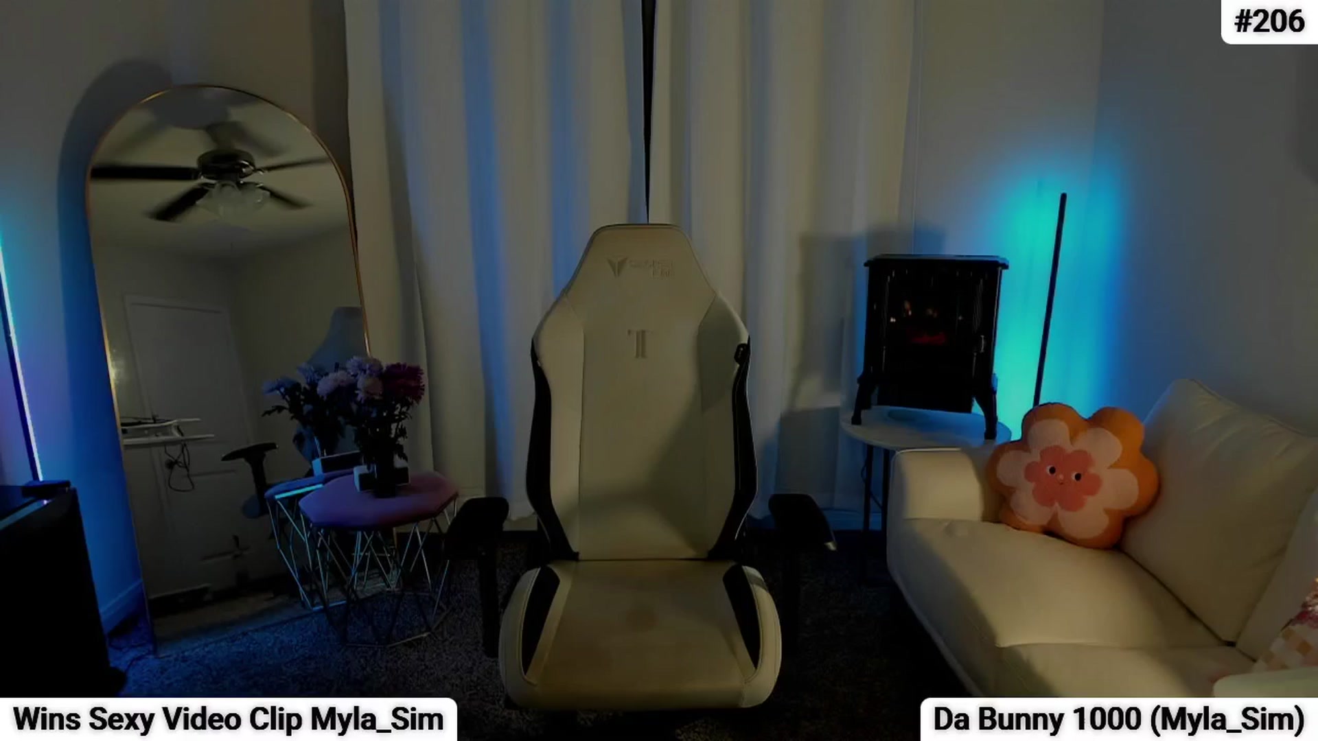 Gallery image thumbnail from Myla_'s myfreecams stream on, 04/03/2026, 06:02 image 7 of 20