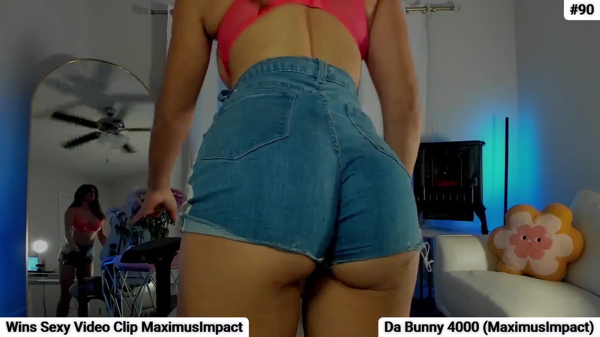 Gallery image thumbnail from Myla_'s myfreecams stream on, 04/04/2026, 03:33 image 16 of 20