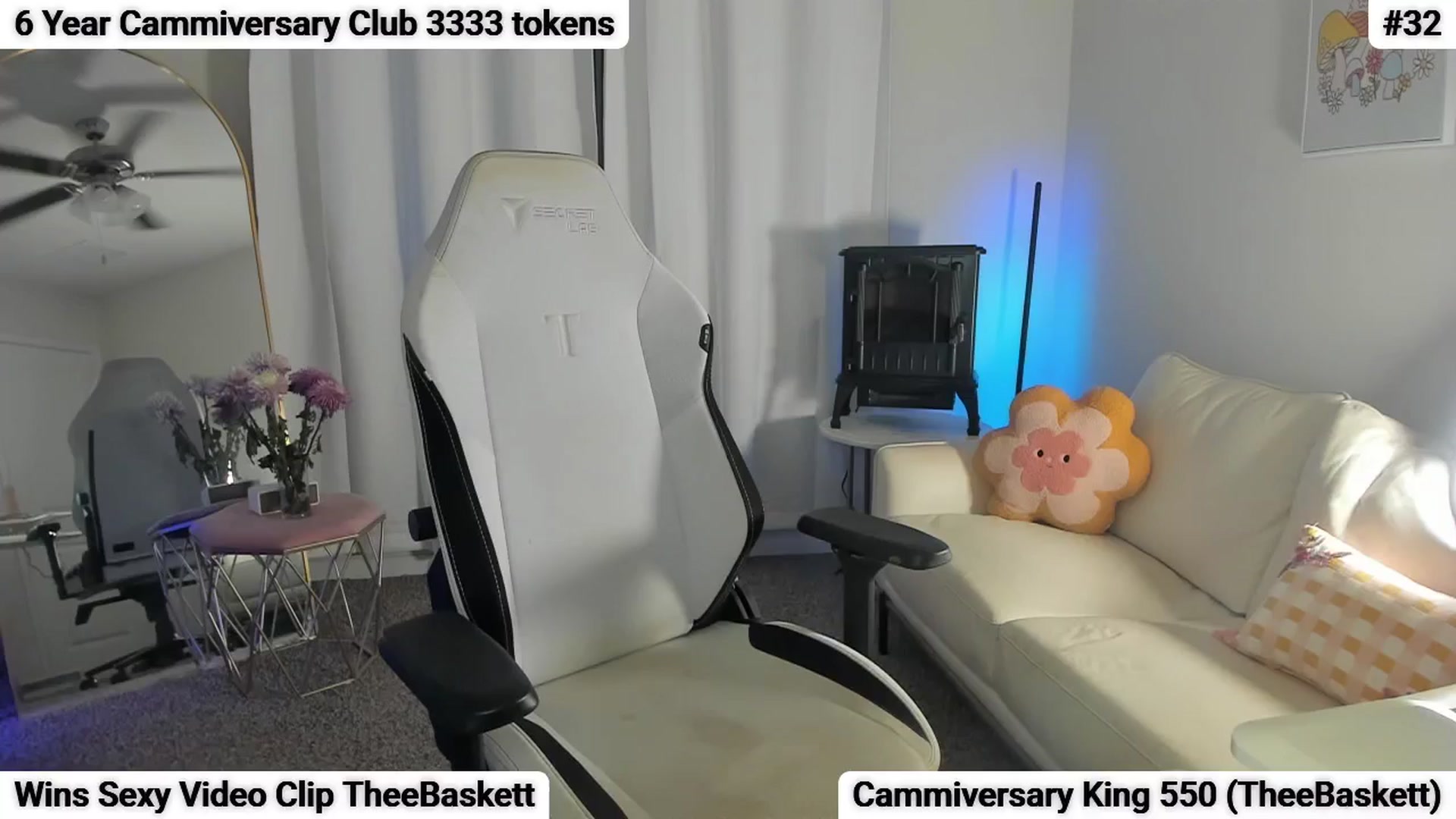 Gallery image thumbnail from Myla_'s myfreecams stream on, 04/12/2026, 05:36 image 5 of 20