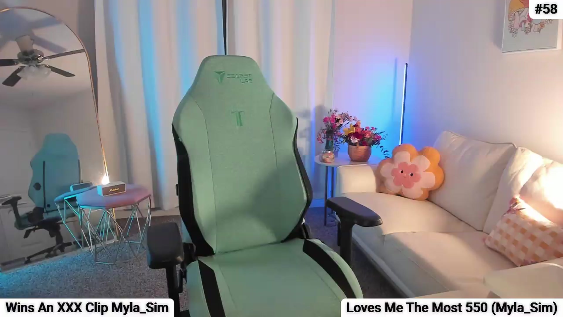 Gallery image thumbnail from Myla_'s myfreecams stream on, 06/21/2026, 04:01 image 9 of 20