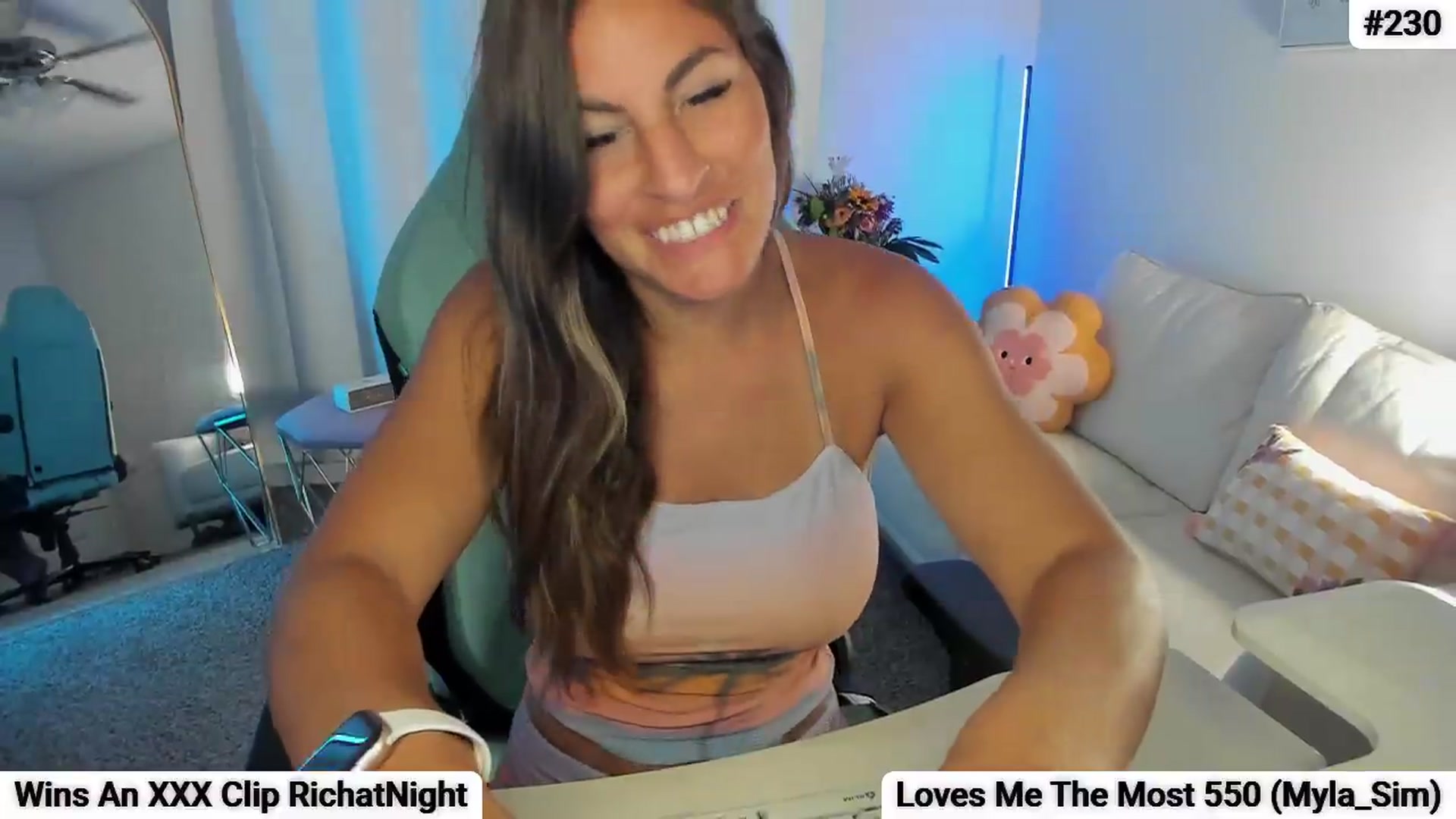 Gallery image thumbnail from Myla_'s myfreecams stream on, 09/25/2026, 04:17 image 7 of 20