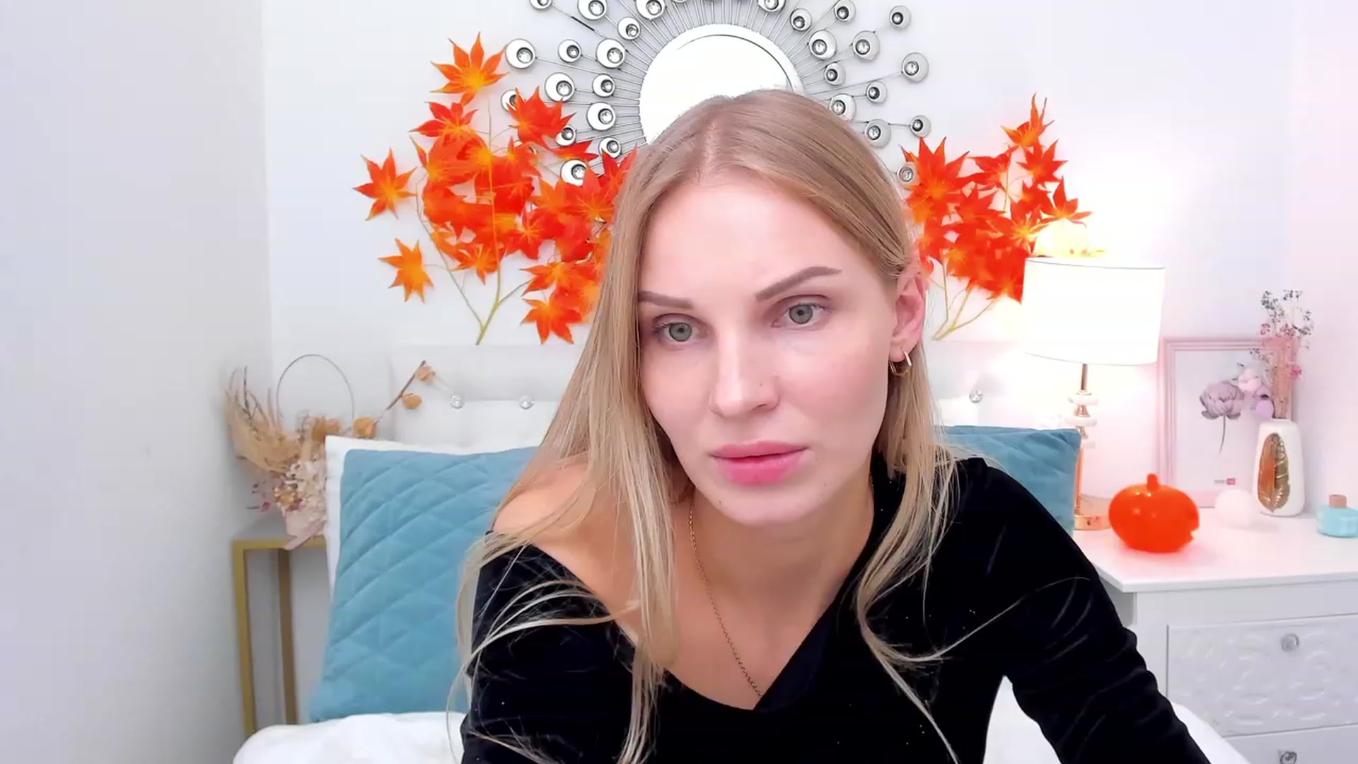 Gallery image thumbnail from MyrandaMay's myfreecams stream on, 10/31/2023, 17:28 image 2 of 20