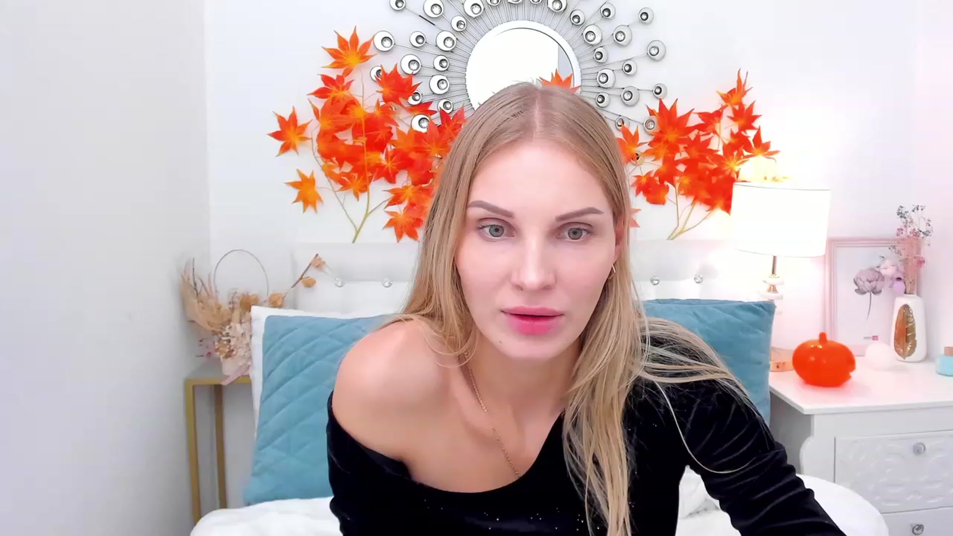 Gallery image thumbnail from MyrandaMay's myfreecams stream on, 10/31/2023, 17:28 image 20 of 20