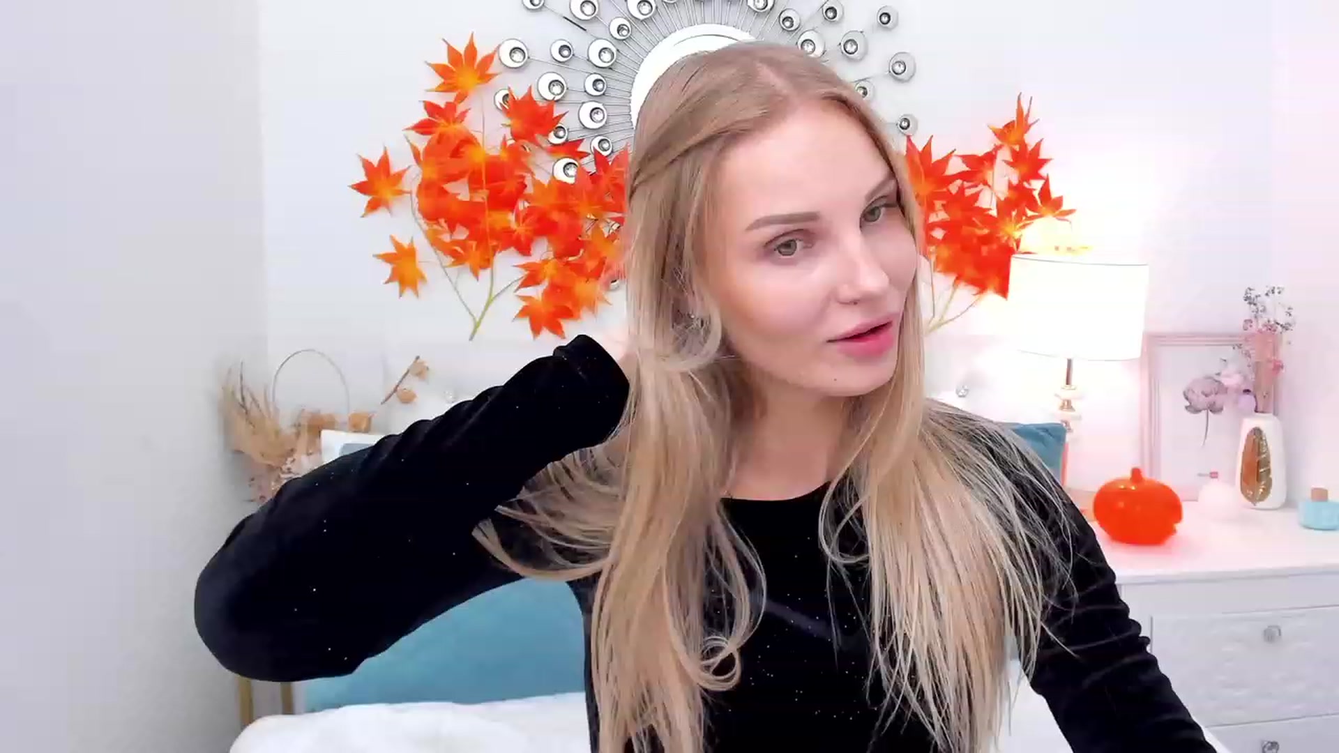 Gallery image thumbnail from MyrandaMay's myfreecams stream on, 10/31/2023, 17:28 image 9 of 20