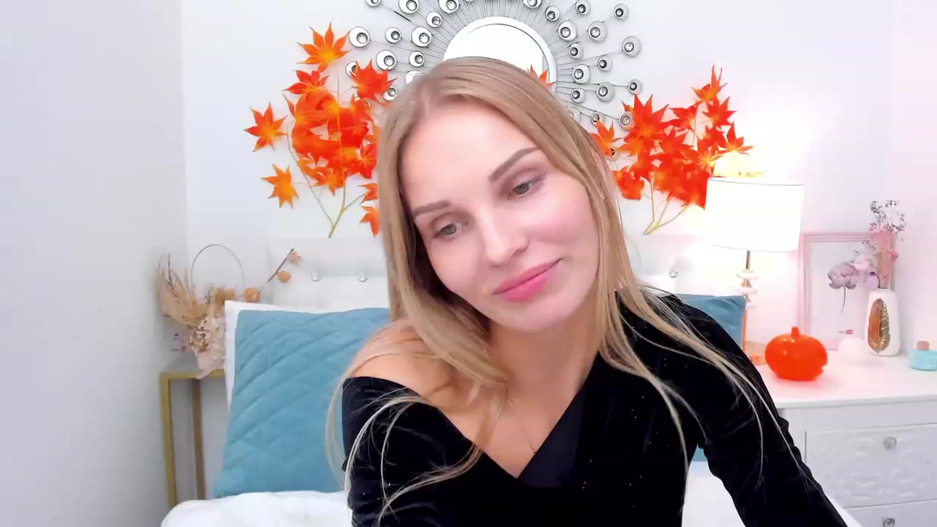 Gallery image thumbnail from MyrandaMay's myfreecams stream on, 10/31/2023, 17:28 image 1 of 20