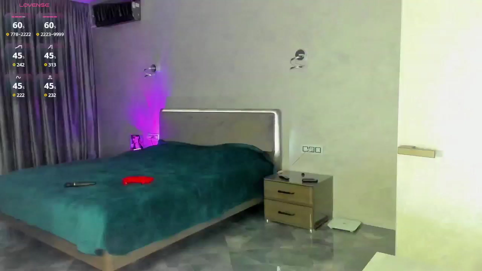 Gallery image thumbnail from MyrealK's myfreecams stream on, 10/09/2024, 21:35 image 17 of 20