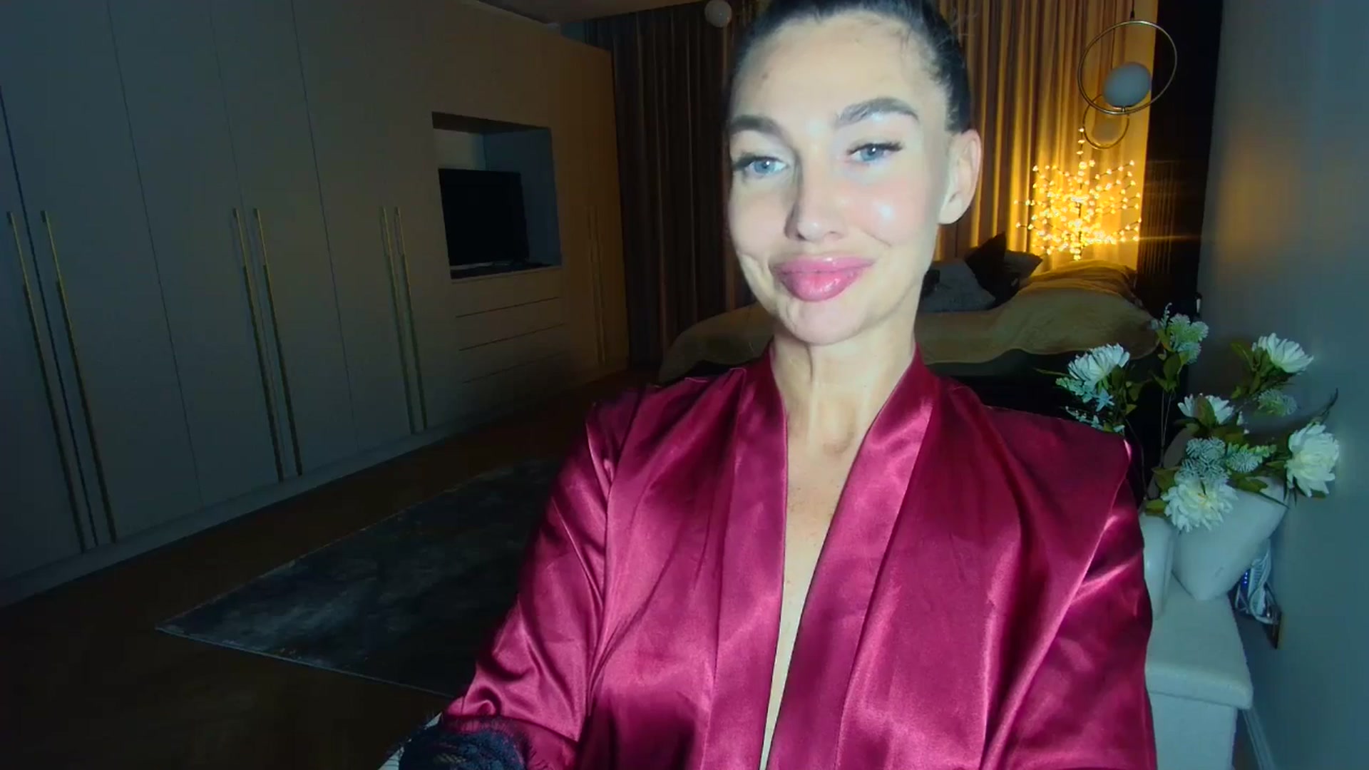 Gallery image thumbnail from Mystery_C's myfreecams stream on, 05/09/2025, 22:26 image 8 of 20