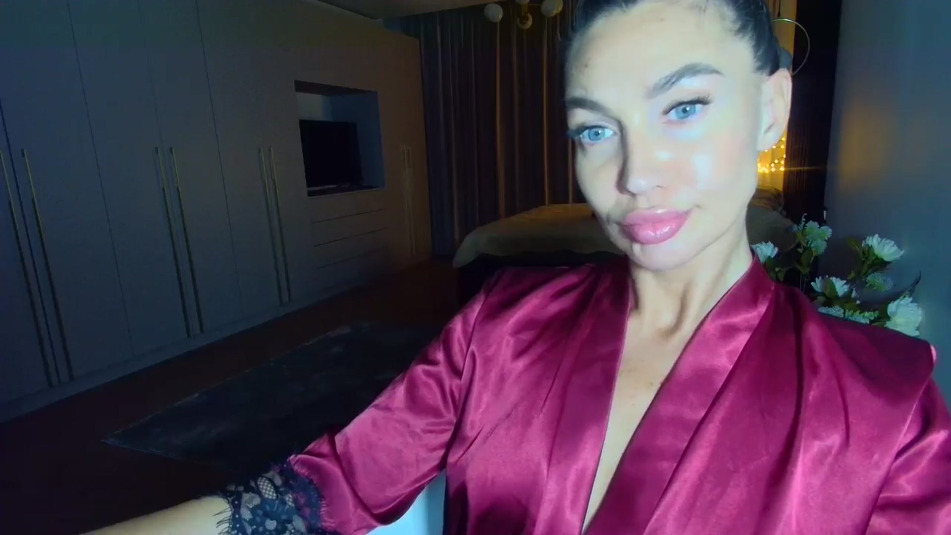 Gallery image thumbnail from Mystery_C's myfreecams stream on, 05/09/2025, 22:26 image 12 of 20