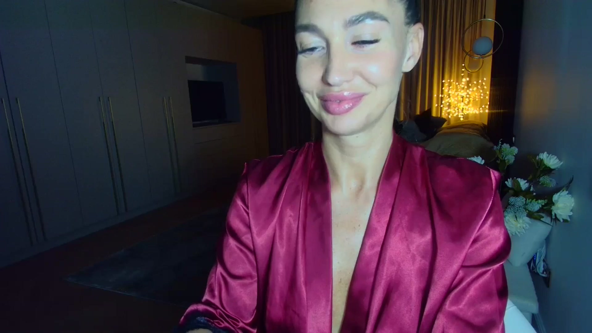 Gallery image thumbnail from Mystery_C's myfreecams stream on, 05/09/2025, 22:26 image 17 of 20