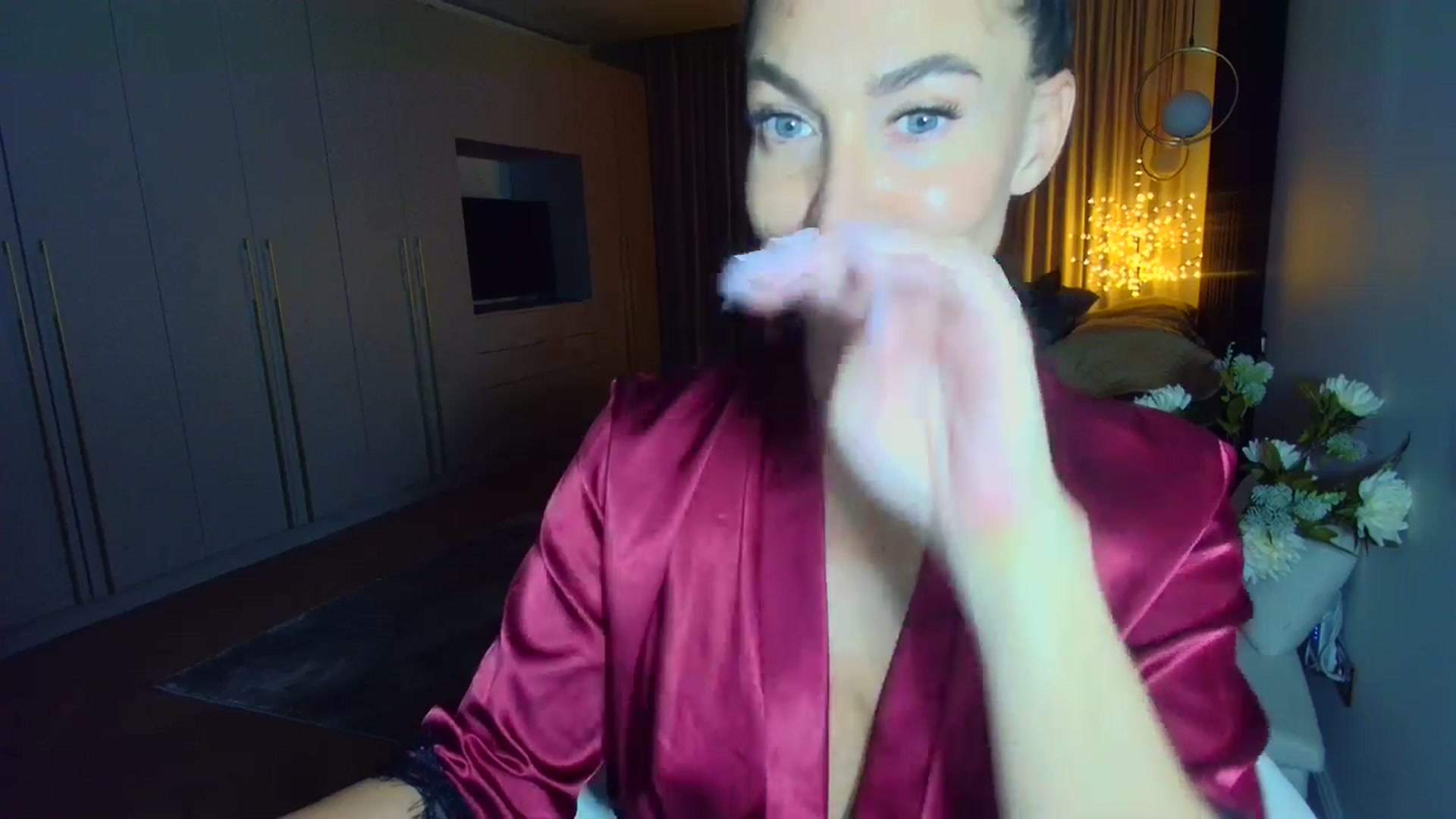 Gallery image thumbnail from Mystery_C's myfreecams stream on, 05/09/2025, 22:26 image 15 of 20
