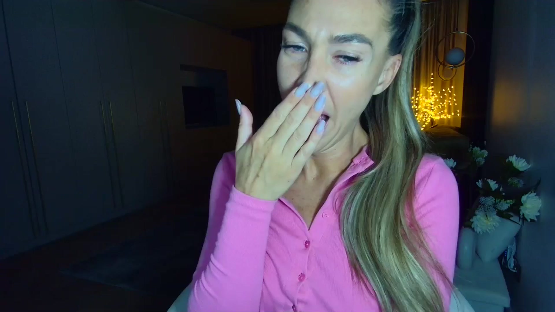 Gallery image thumbnail from Mystery_C's myfreecams stream on, 05/12/2025, 22:12 image 1 of 20