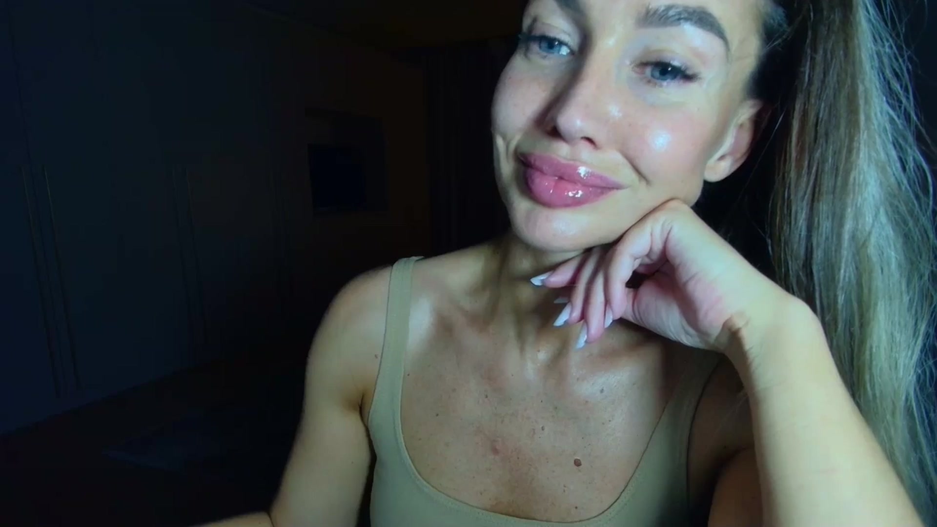 Gallery image thumbnail from Mystery_C's myfreecams stream on, 05/28/2025, 21:28 image 16 of 20