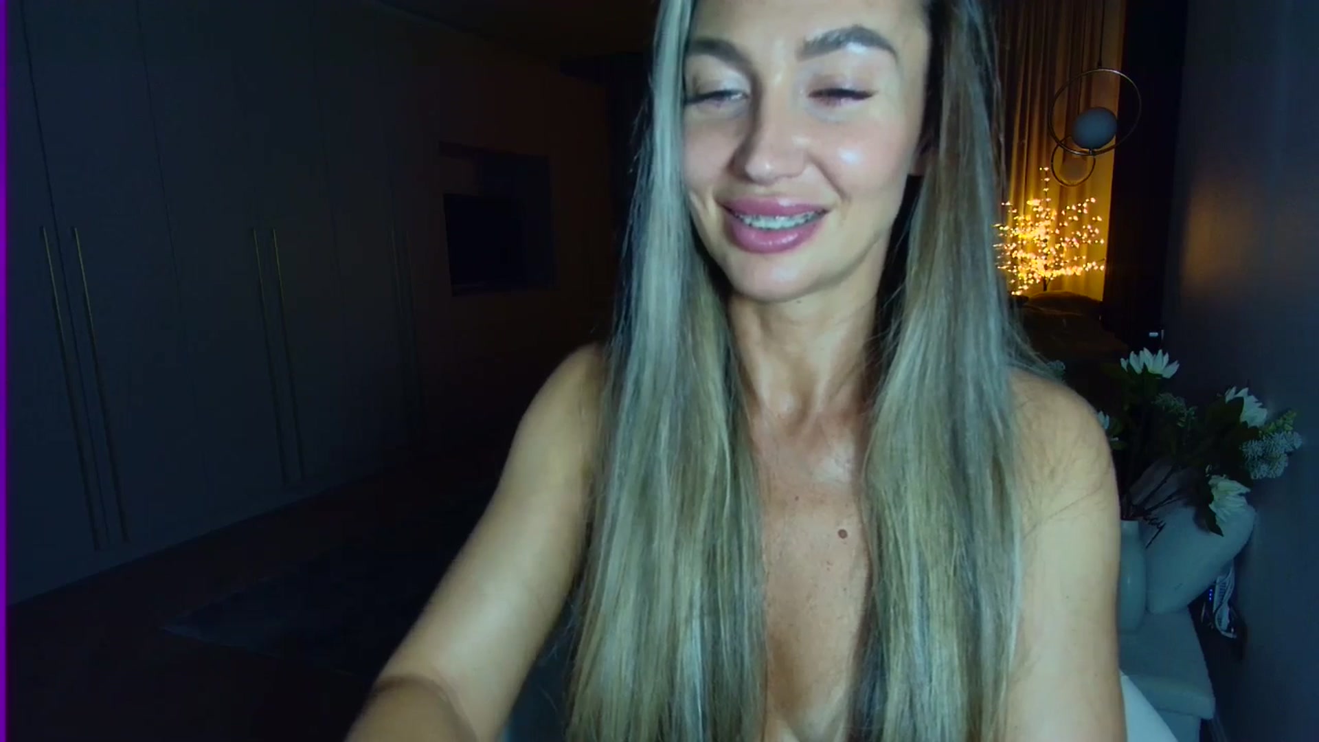 Gallery image thumbnail from Mystery_C's myfreecams stream on, 05/28/2025, 23:24 image 16 of 20