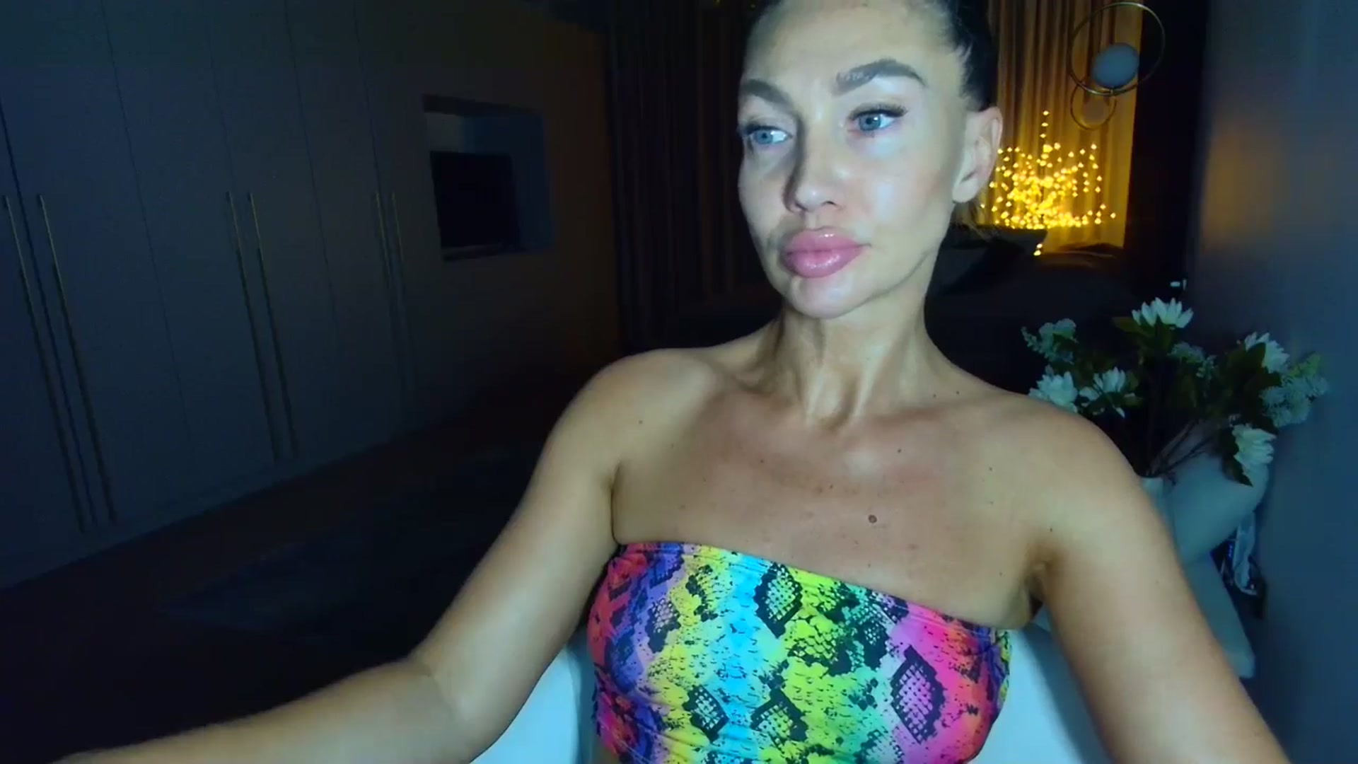 Gallery image thumbnail from Mystery_C's myfreecams stream on, 06/09/2025, 21:42 image 2 of 20