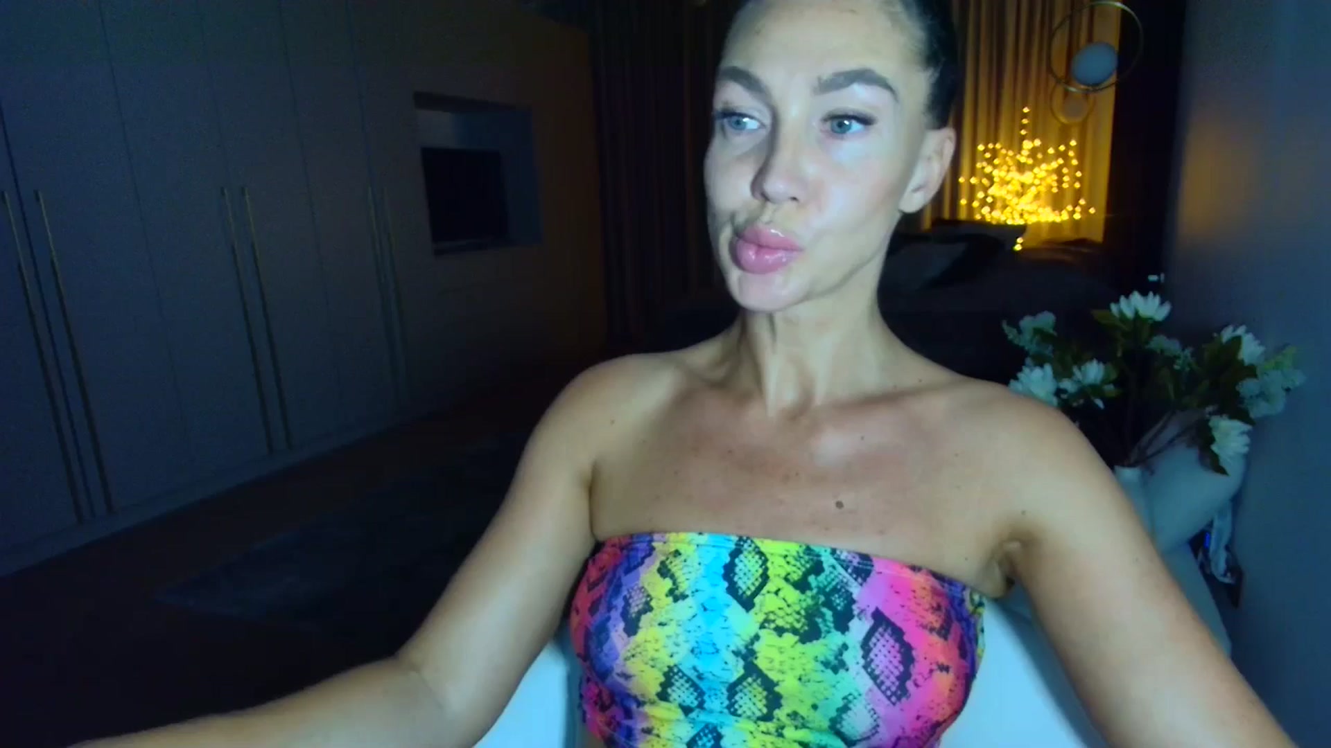 Gallery image thumbnail from Mystery_C's myfreecams stream on, 06/09/2025, 21:42 image 7 of 20