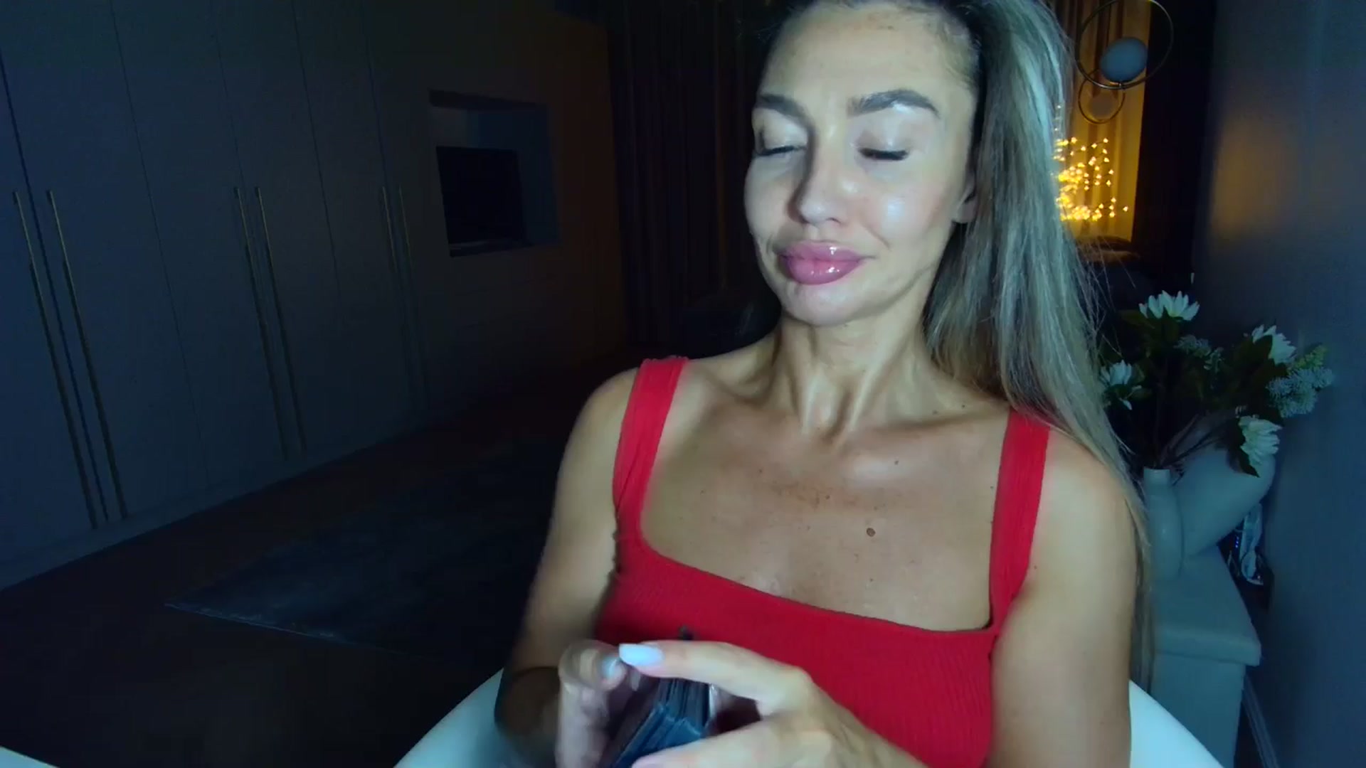 Gallery image thumbnail from Mystery_C's myfreecams stream on, 06/10/2025, 22:25 image 9 of 20