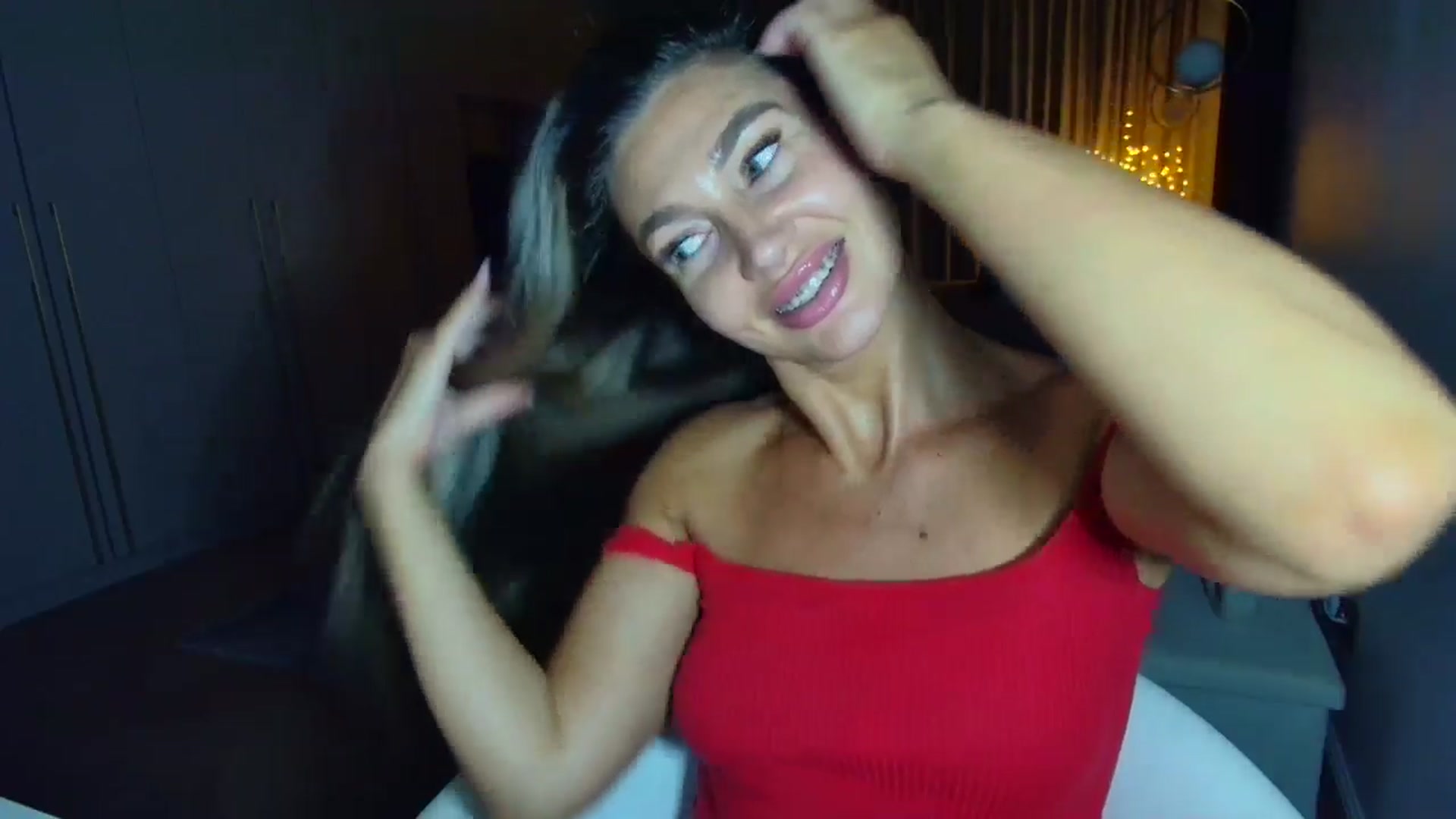 Gallery image thumbnail from Mystery_C's myfreecams stream on, 06/10/2025, 22:25 image 18 of 20