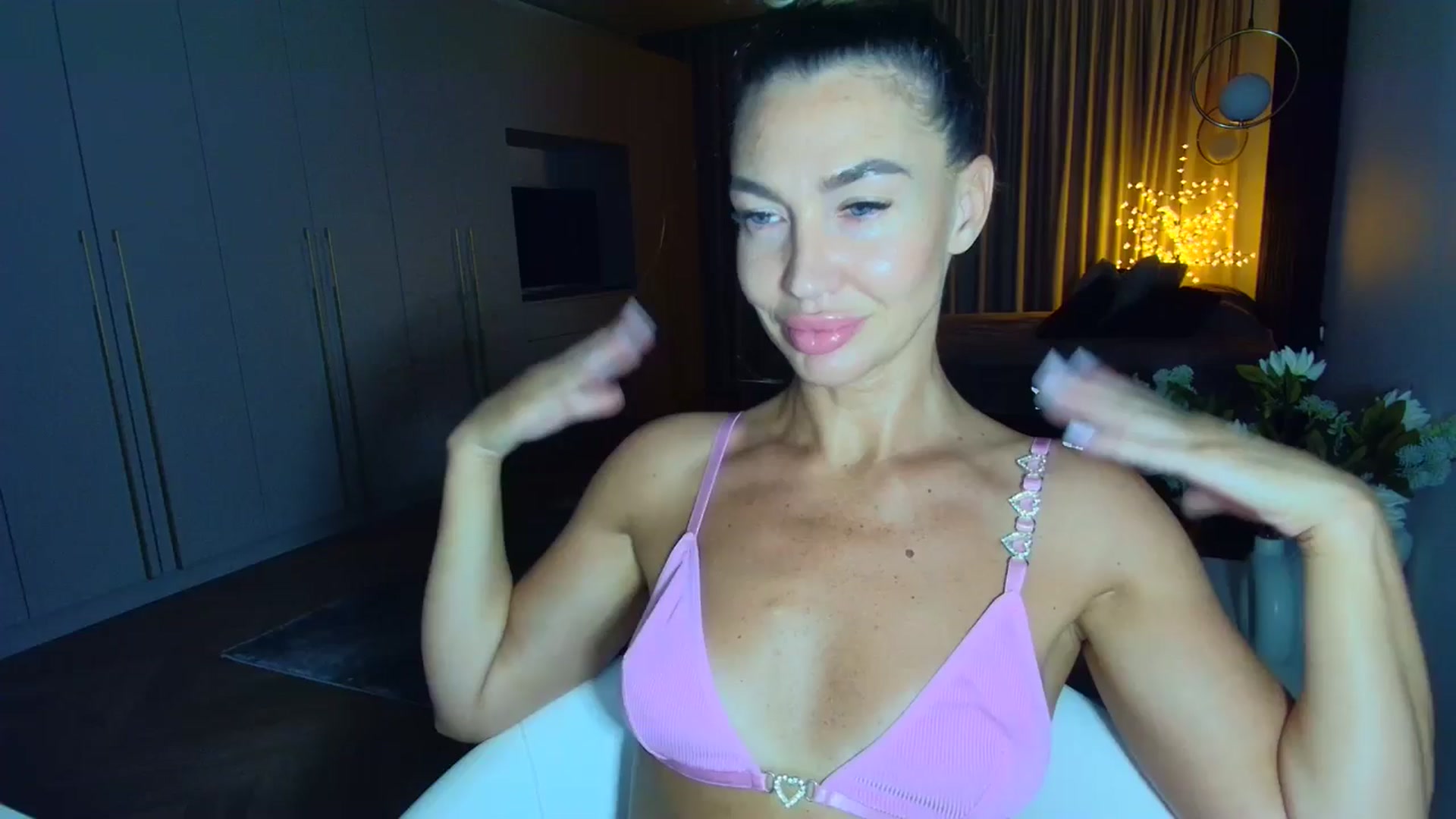 Gallery image thumbnail from Mystery_C's myfreecams stream on, 06/12/2025, 22:09 image 1 of 20