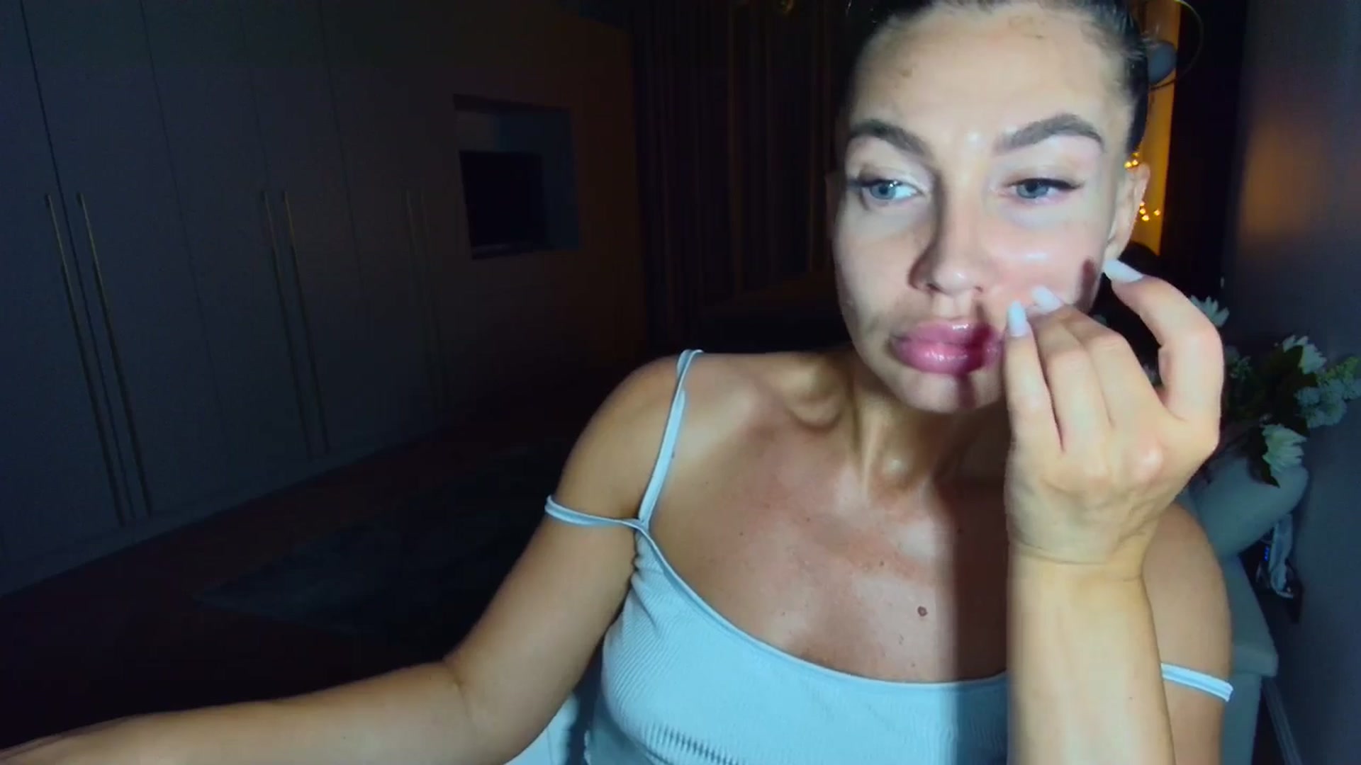 Gallery image thumbnail from Mystery_C's myfreecams stream on, 06/13/2025, 22:22 image 20 of 20