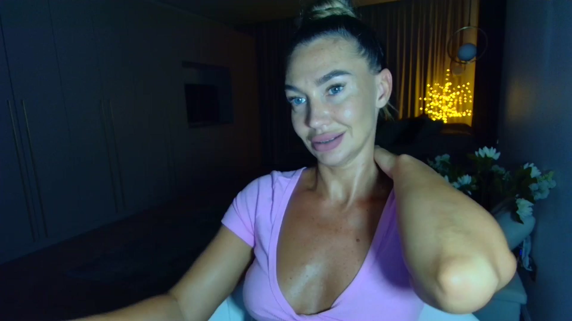 Gallery image thumbnail from Mystery_C's myfreecams stream on, 06/25/2025, 21:33 image 20 of 20