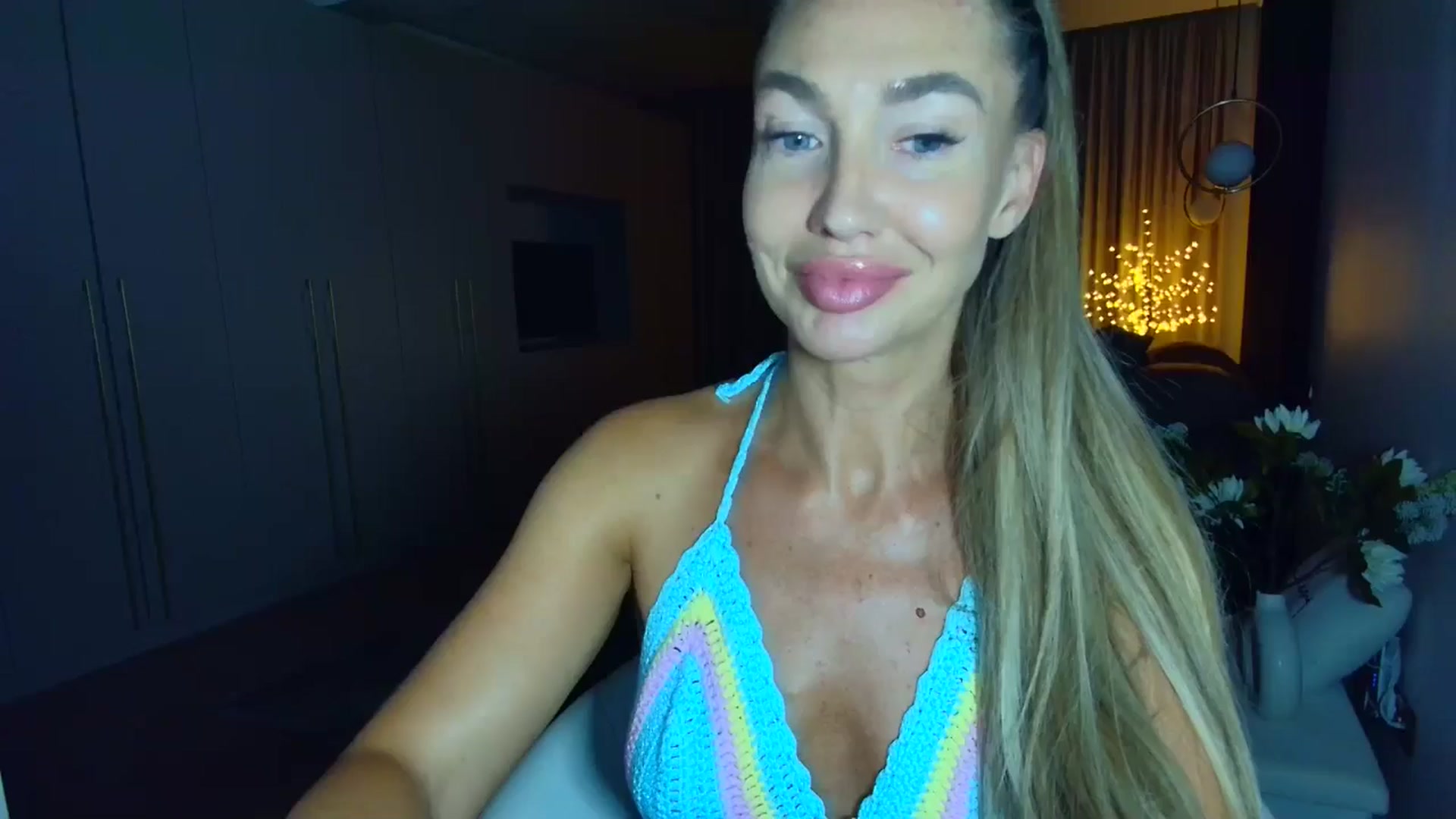 Gallery image thumbnail from Mystery_C's myfreecams stream on, 06/30/2025, 21:53 image 1 of 20
