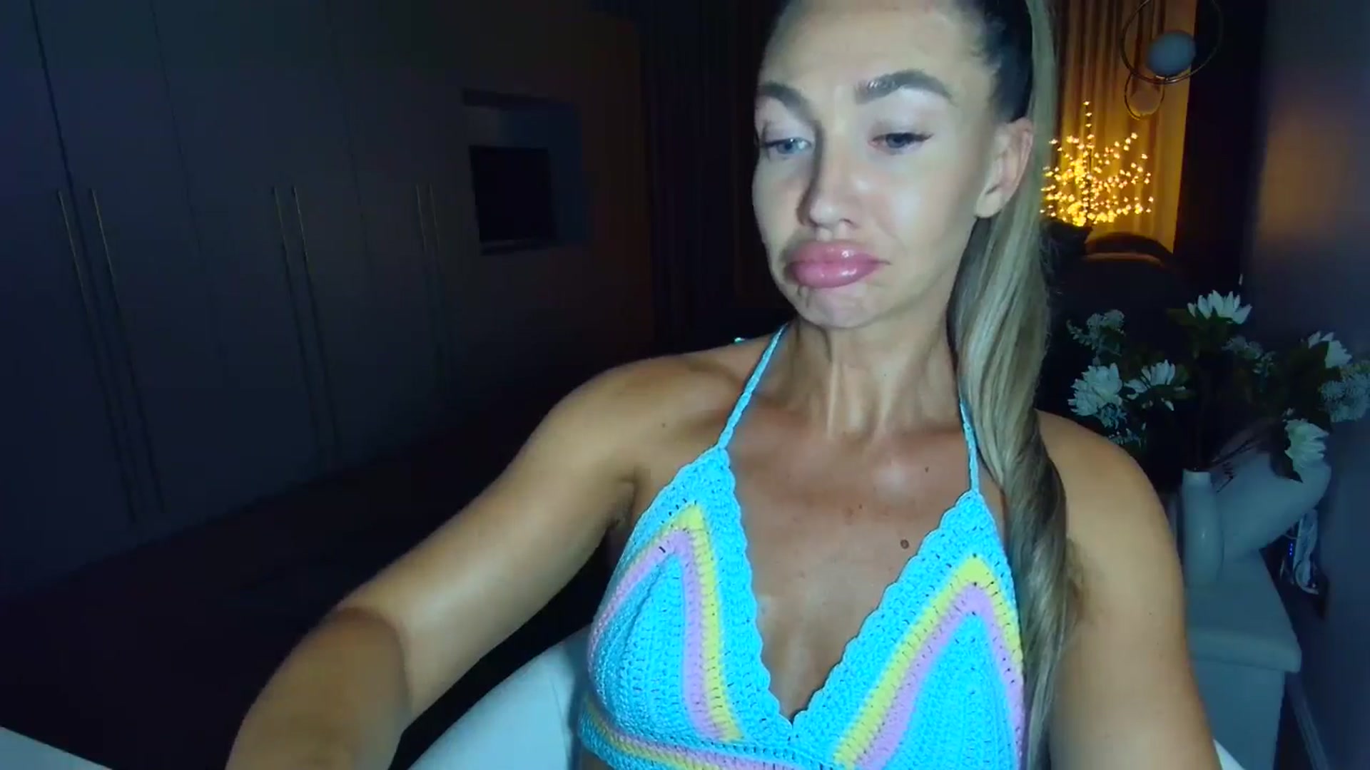Gallery image thumbnail from Mystery_C's myfreecams stream on, 06/30/2025, 21:53 image 7 of 20