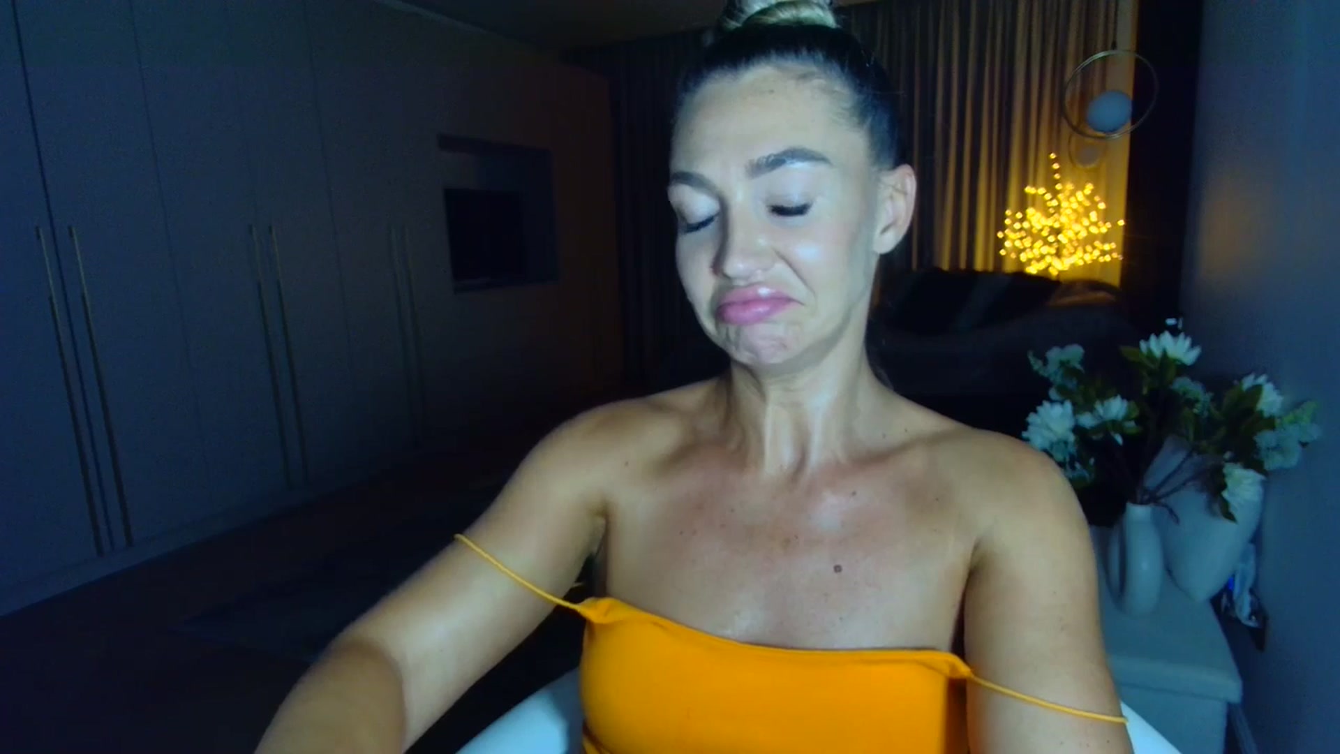 Gallery image thumbnail from Mystery_C's myfreecams stream on, 07/02/2025, 21:59 image 15 of 20