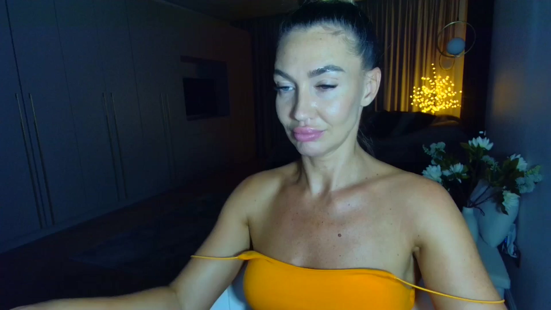 Gallery image thumbnail from Mystery_C's myfreecams stream on, 07/02/2025, 21:59 image 16 of 20