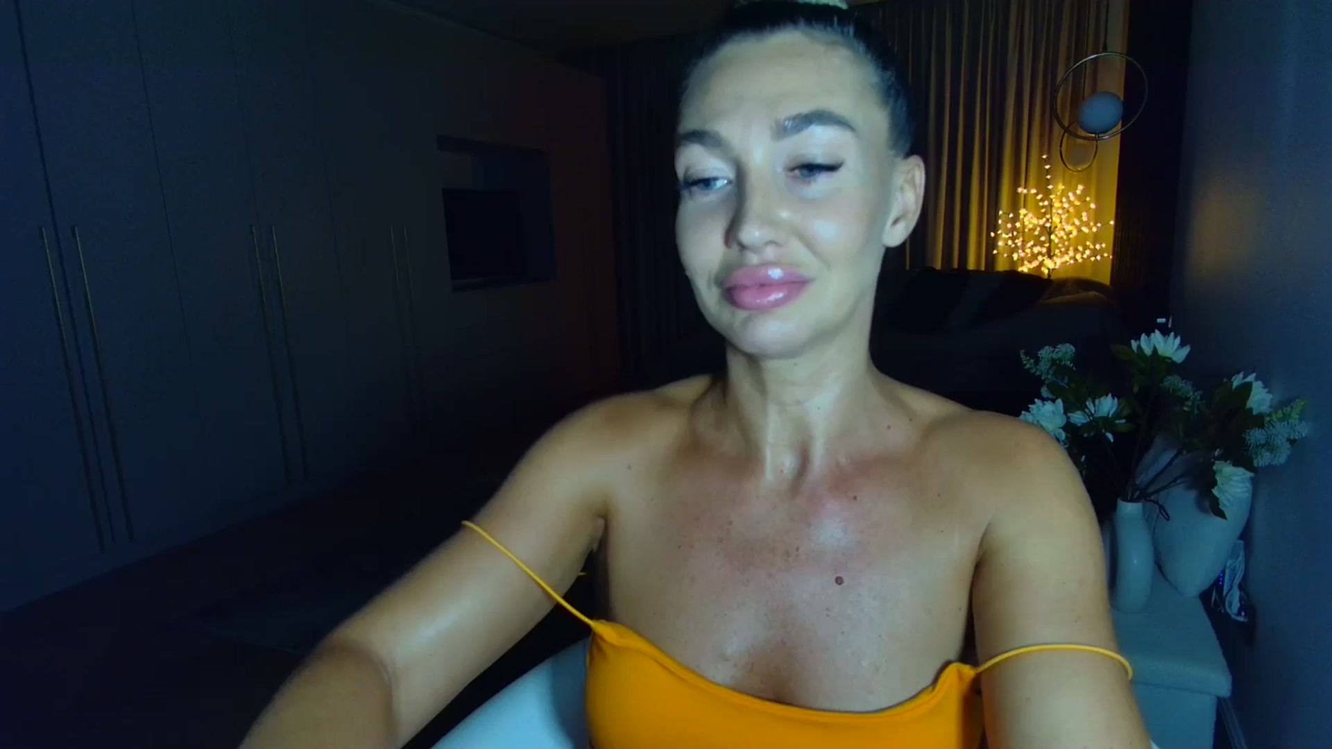 Gallery image thumbnail from Mystery_C's myfreecams stream on, 07/02/2025, 21:59 image 3 of 20