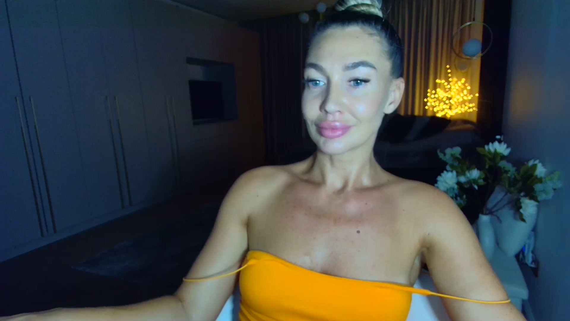 Gallery image thumbnail from Mystery_C's myfreecams stream on, 07/02/2025, 21:59 image 10 of 20