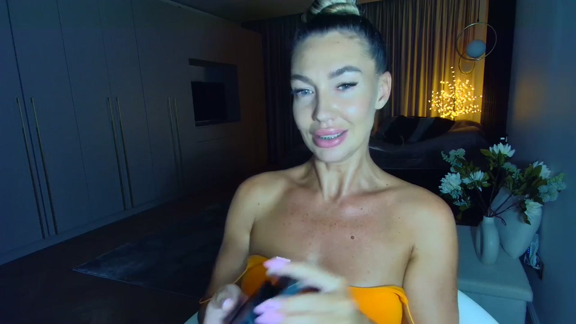 Gallery image thumbnail from Mystery_C's myfreecams stream on, 07/02/2025, 21:59 image 9 of 20
