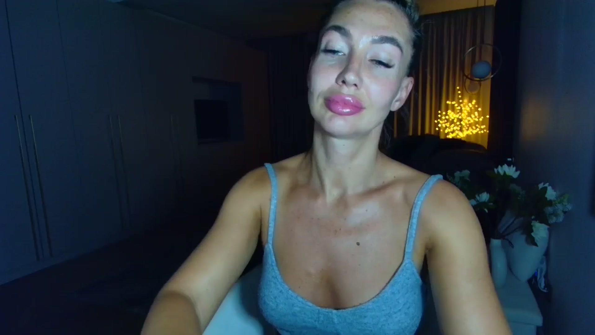Gallery image thumbnail from Mystery_C's myfreecams stream on, 07/11/2025, 21:50 image 3 of 20
