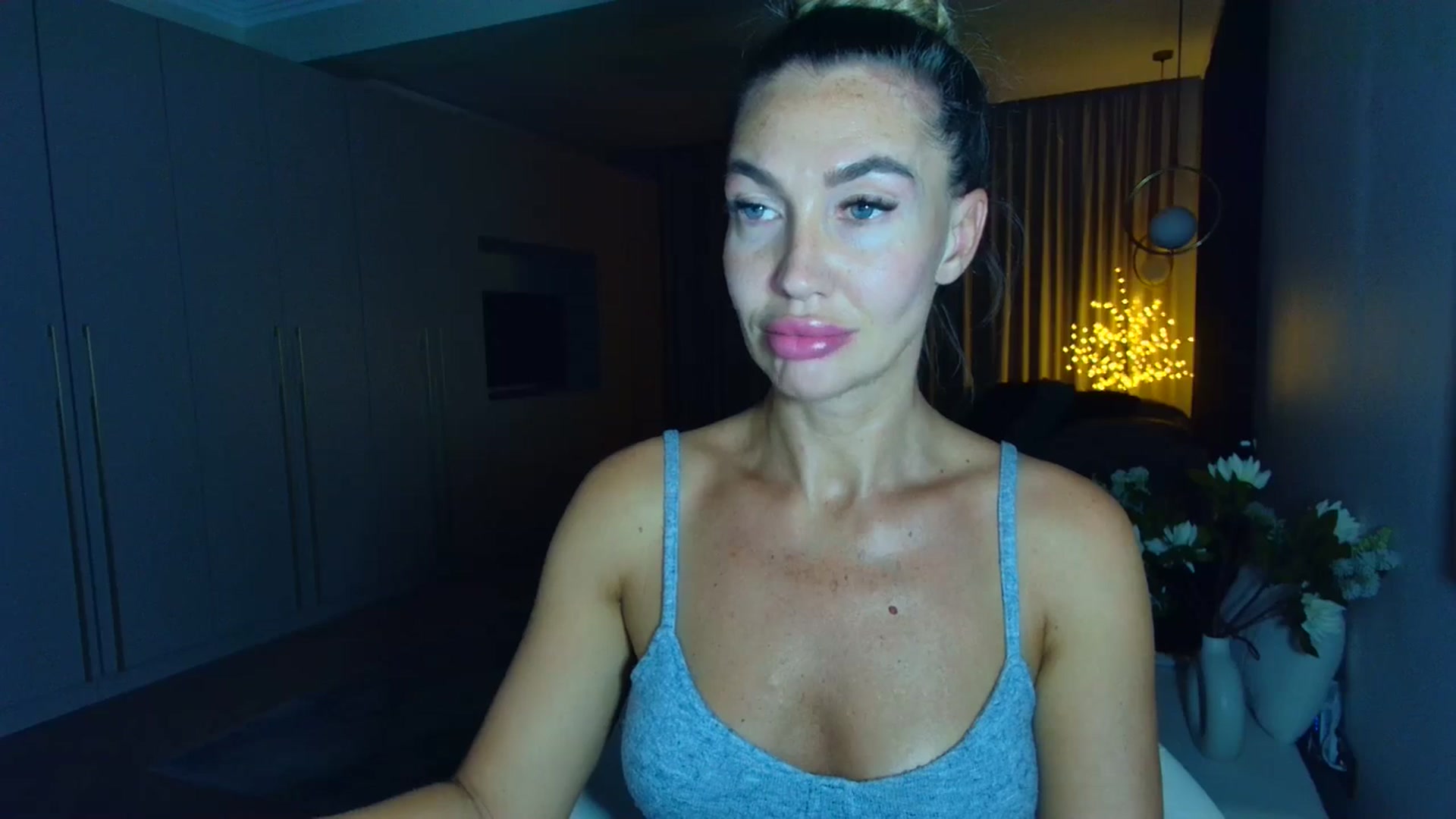 Gallery image thumbnail from Mystery_C's myfreecams stream on, 07/11/2025, 21:50 image 8 of 20