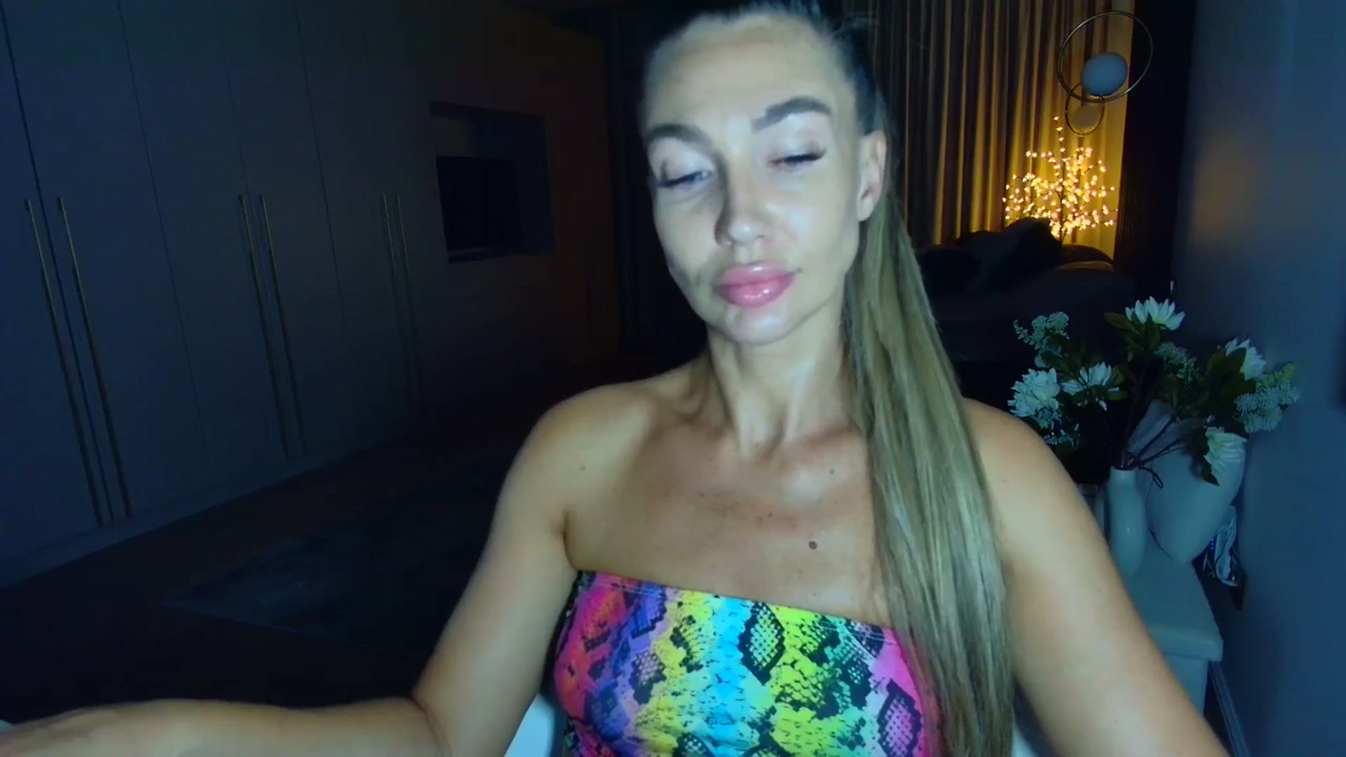 Gallery image thumbnail from Mystery_C's myfreecams stream on, 07/13/2025, 21:19 image 2 of 20