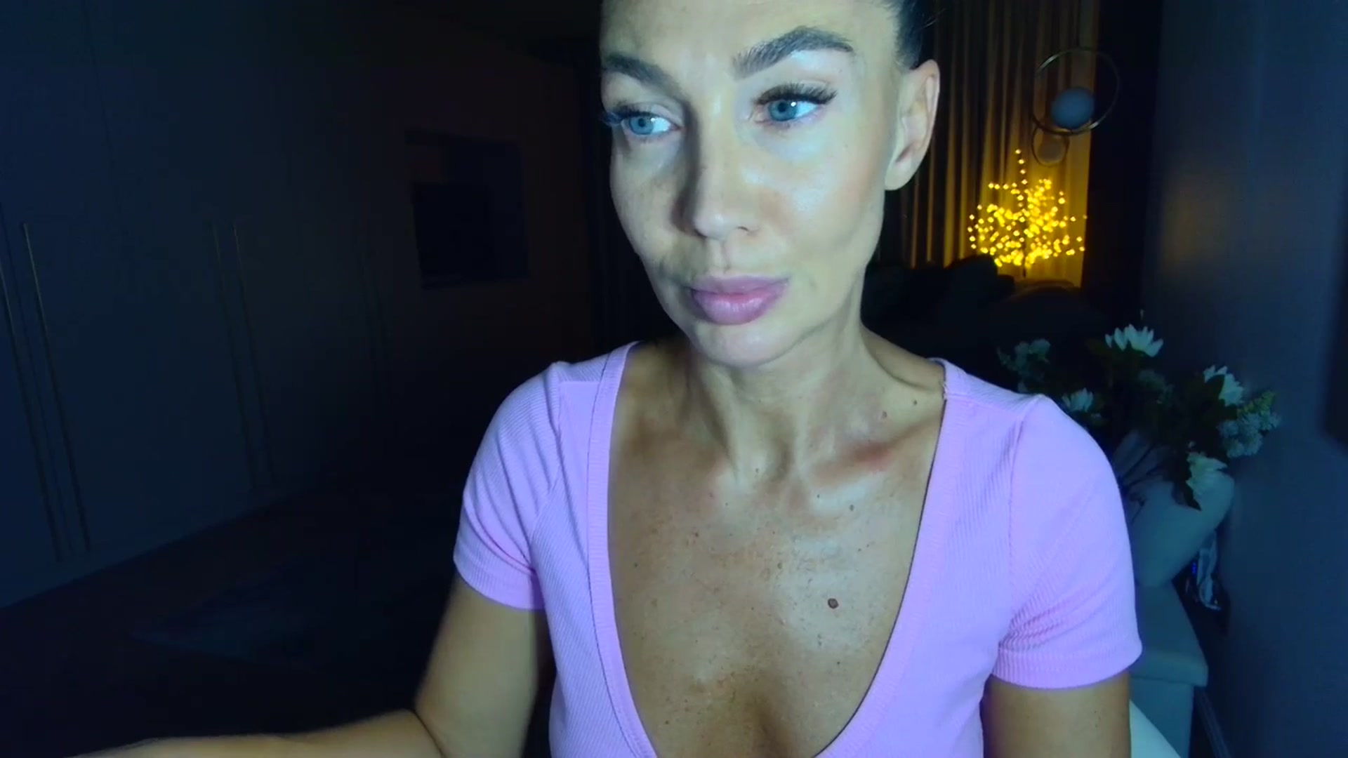 Gallery image thumbnail from Mystery_C's myfreecams stream on, 07/15/2025, 22:09 image 2 of 20