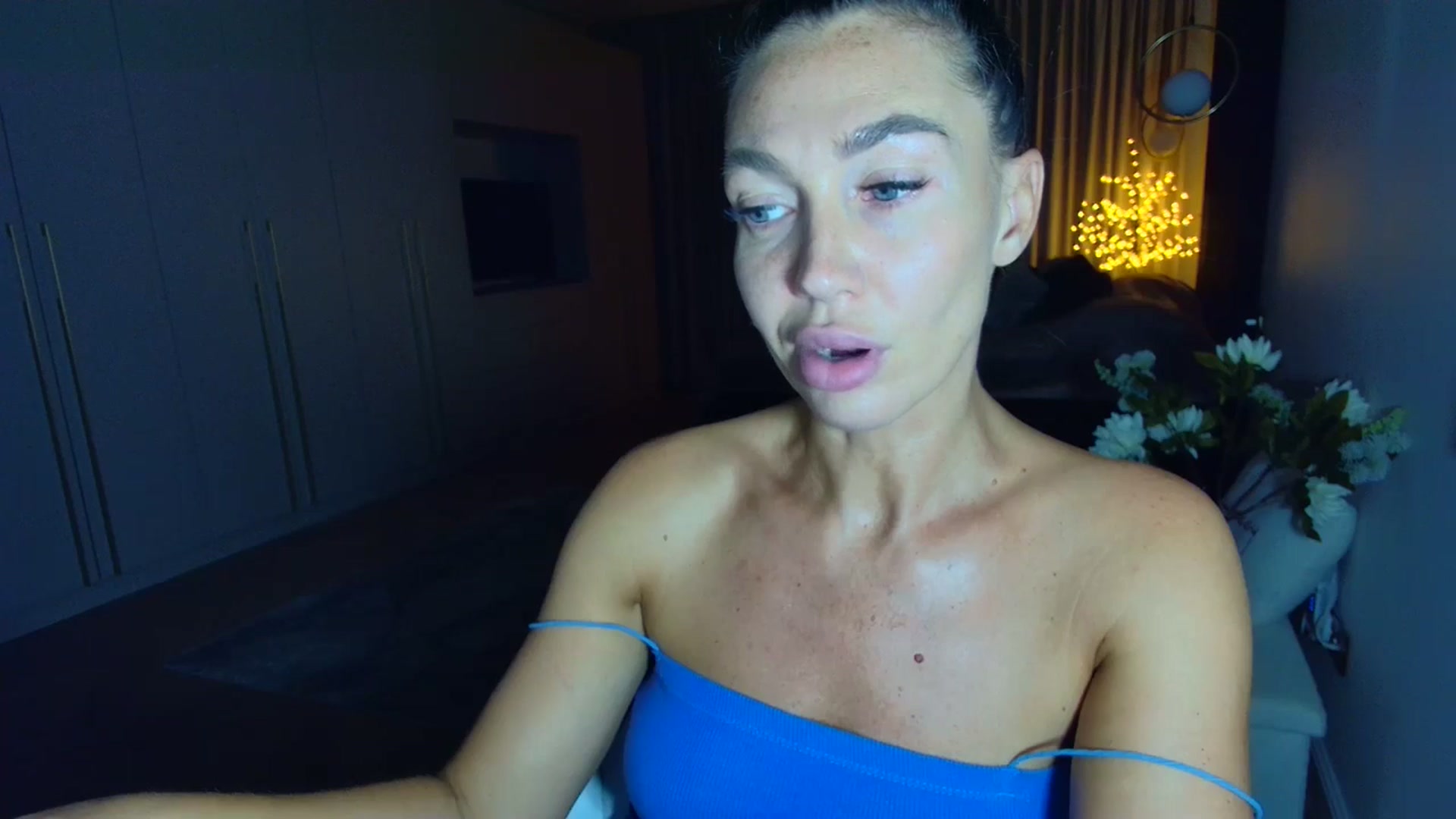Gallery image thumbnail from Mystery_C's myfreecams stream on, 07/20/2025, 21:32 image 4 of 20