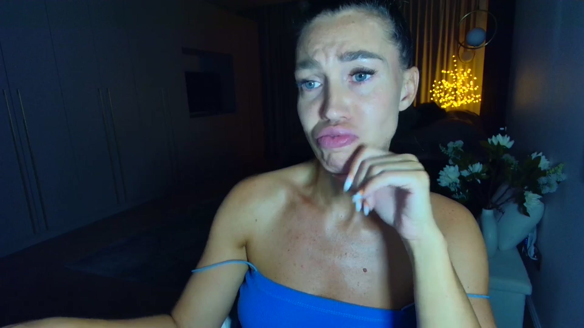 Gallery image thumbnail from Mystery_C's myfreecams stream on, 07/20/2025, 21:32 image 13 of 20