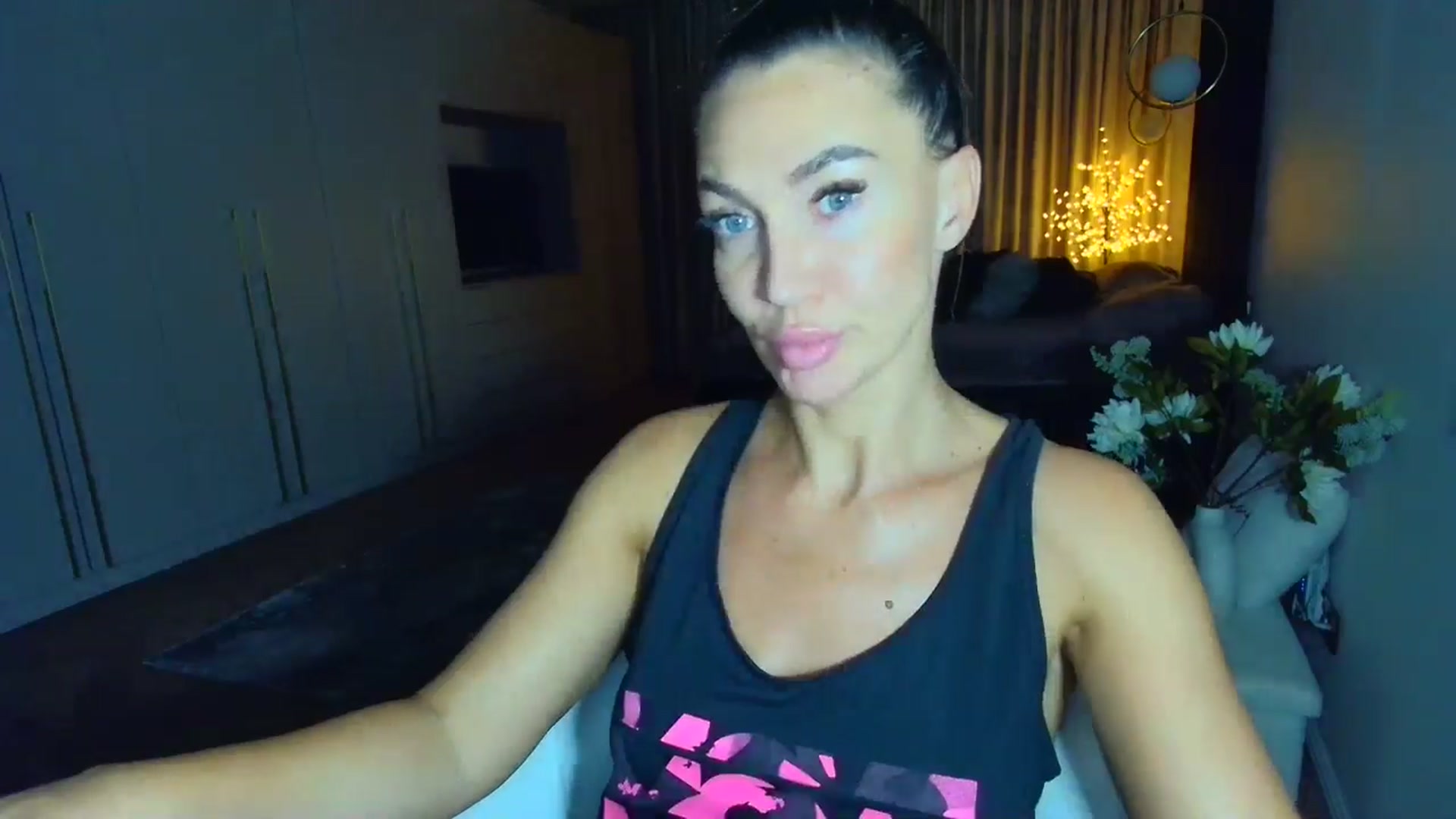 Gallery image thumbnail from Mystery_C's myfreecams stream on, 07/27/2025, 21:32 image 12 of 20