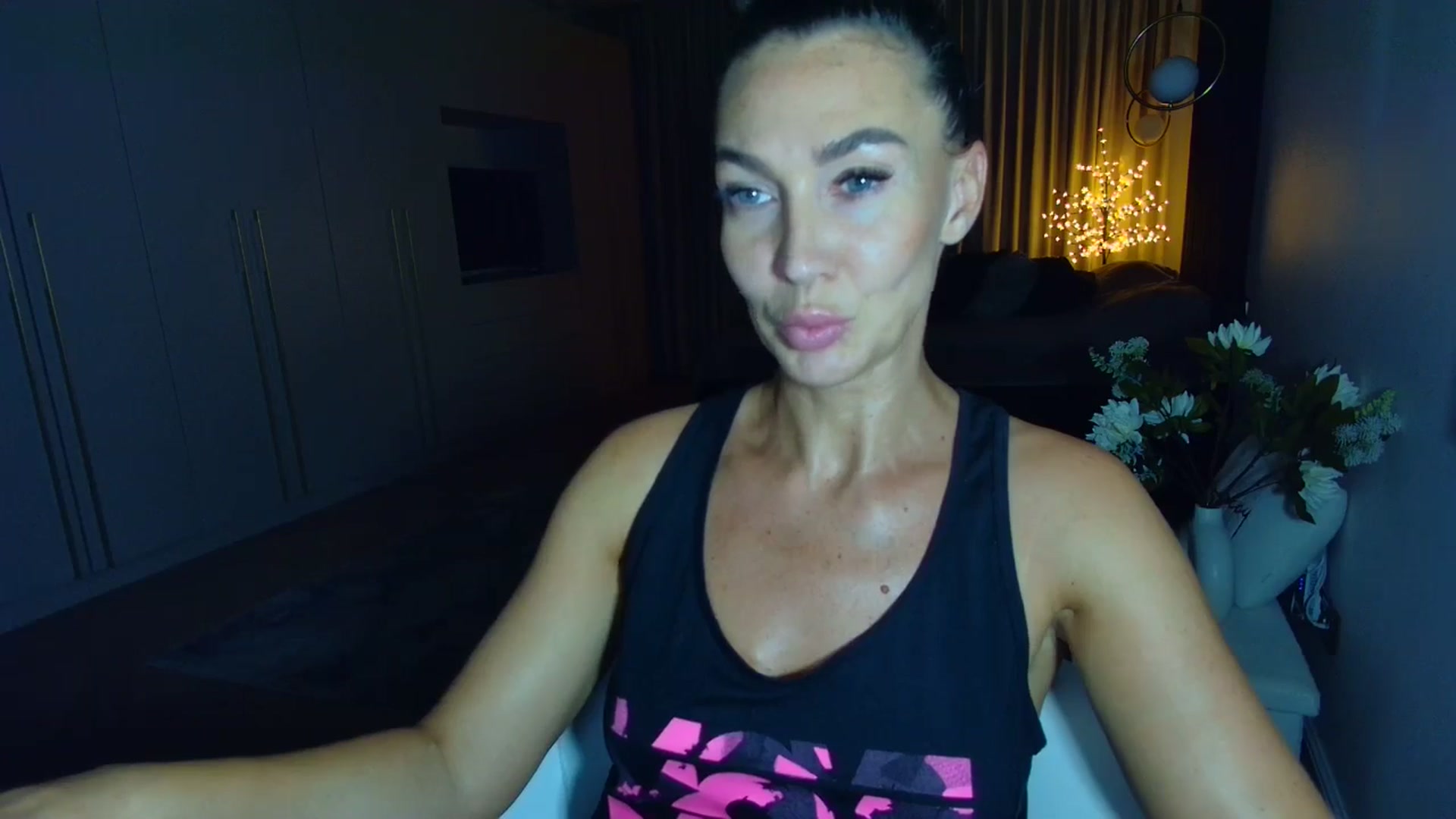 Gallery image thumbnail from Mystery_C's myfreecams stream on, 07/27/2025, 21:32 image 3 of 20