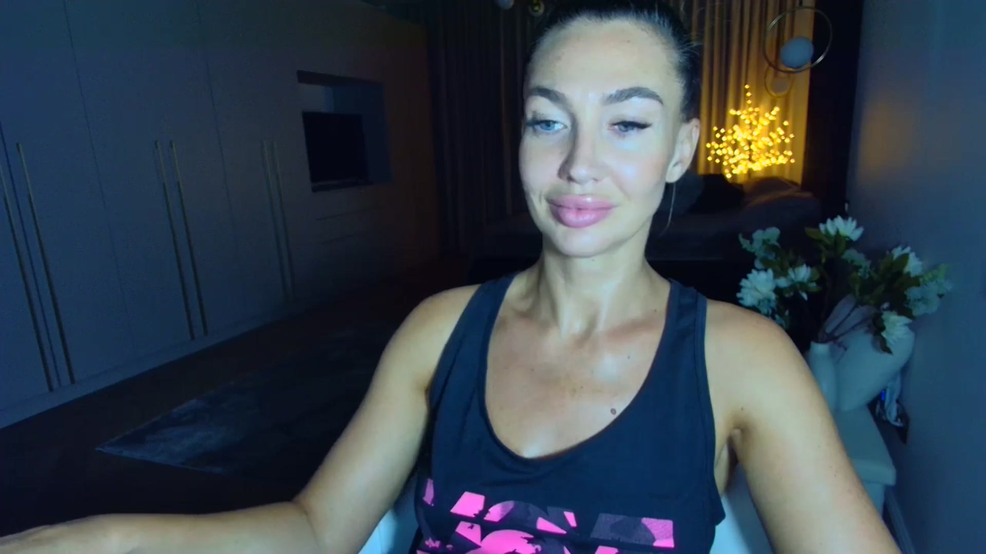 Gallery image thumbnail from Mystery_C's myfreecams stream on, 07/27/2025, 21:32 image 14 of 20