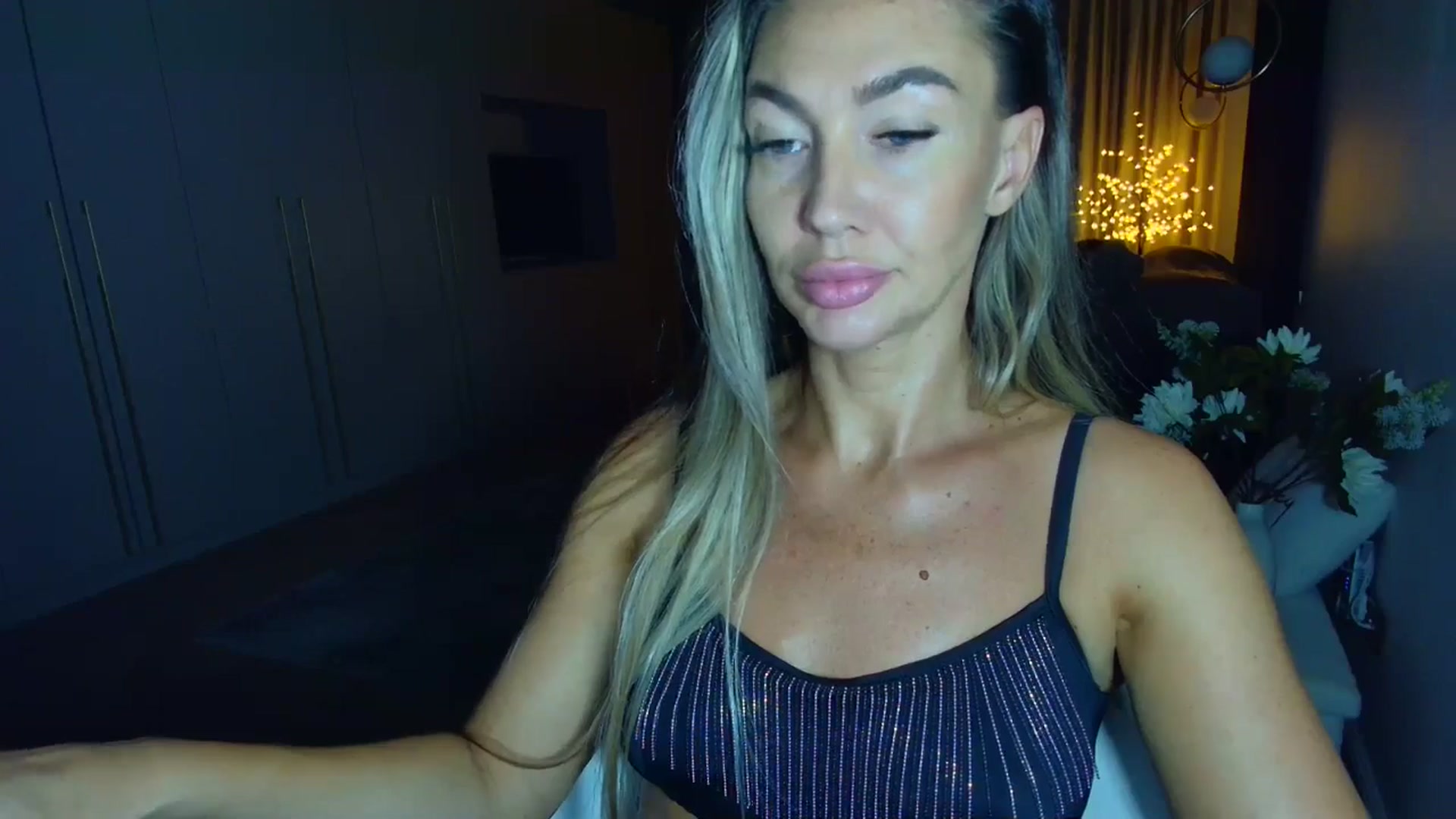 Gallery image thumbnail from Mystery_C's myfreecams stream on, 07/29/2025, 22:33 image 13 of 20