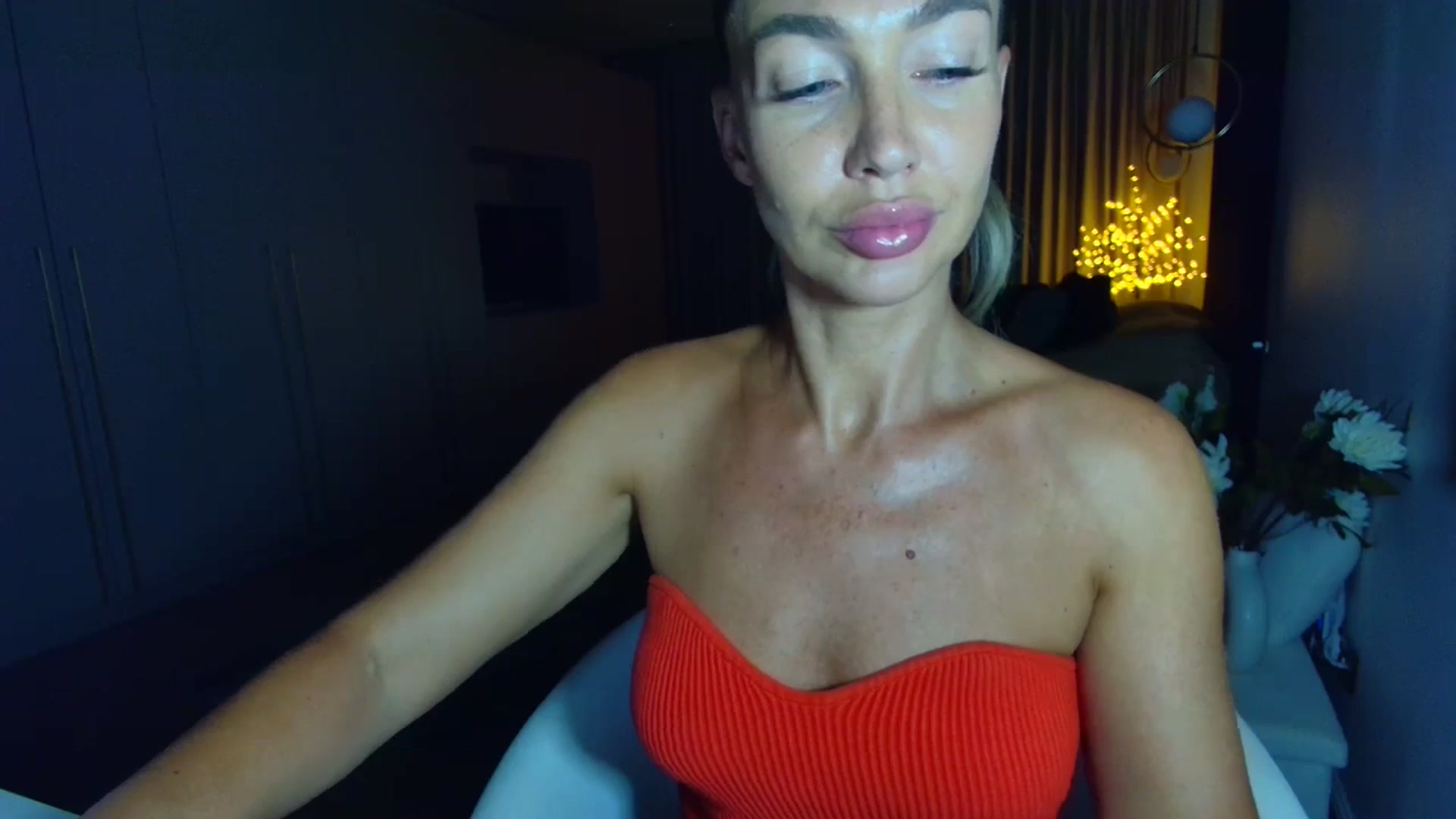 Gallery image thumbnail from Mystery_C's myfreecams stream on, 08/18/2025, 20:57 image 9 of 20