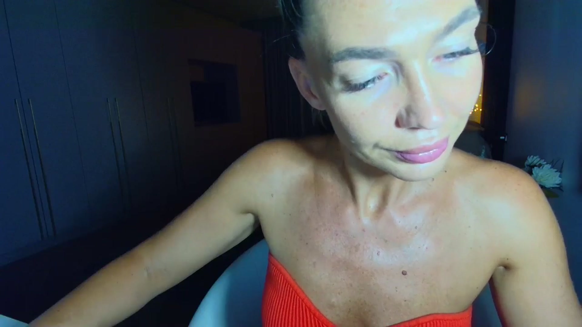 Gallery image thumbnail from Mystery_C's myfreecams stream on, 08/18/2025, 20:57 image 11 of 20
