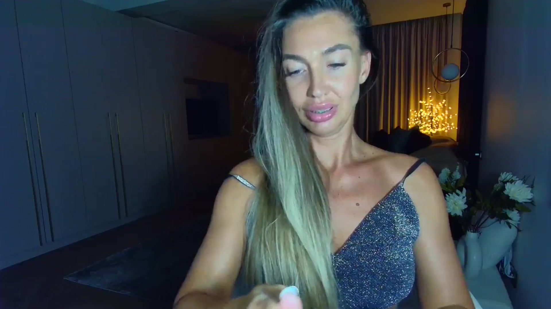 Gallery image thumbnail from Mystery_C's myfreecams stream on, 08/20/2025, 22:13 image 2 of 20