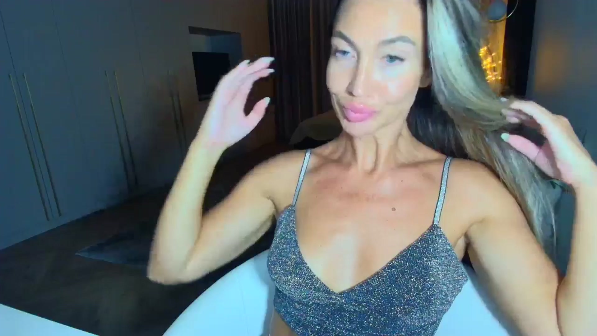 Gallery image thumbnail from Mystery_C's myfreecams stream on, 08/20/2025, 22:13 image 14 of 20